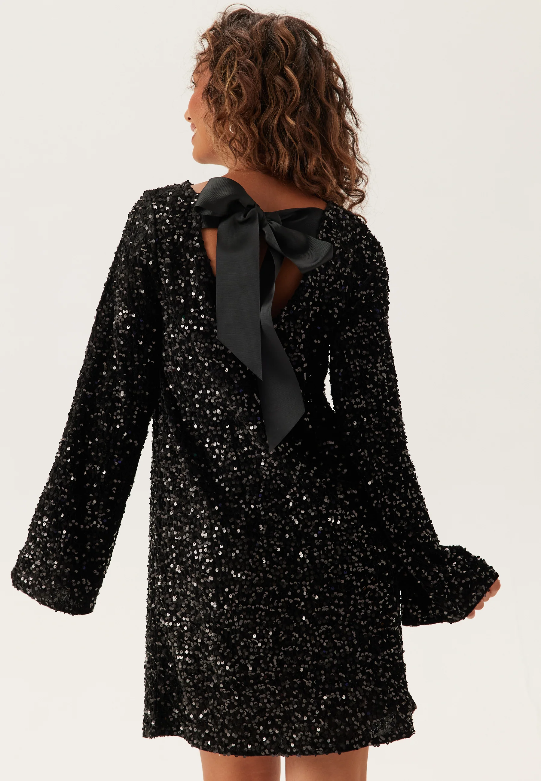Pckam Ls Deep Back Bow Dress - Image 4