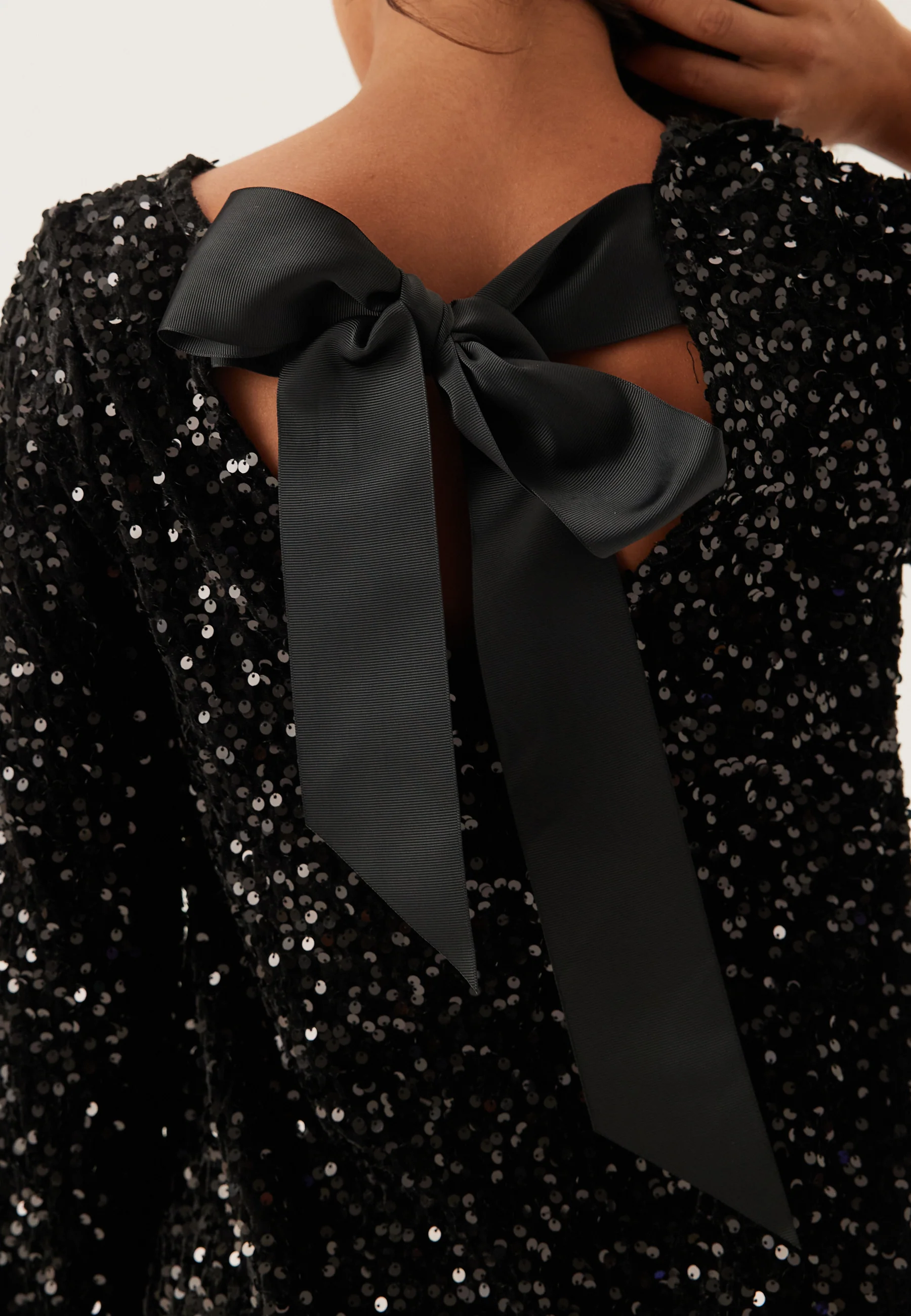 Pckam Ls Deep Back Bow Dress - Image 5