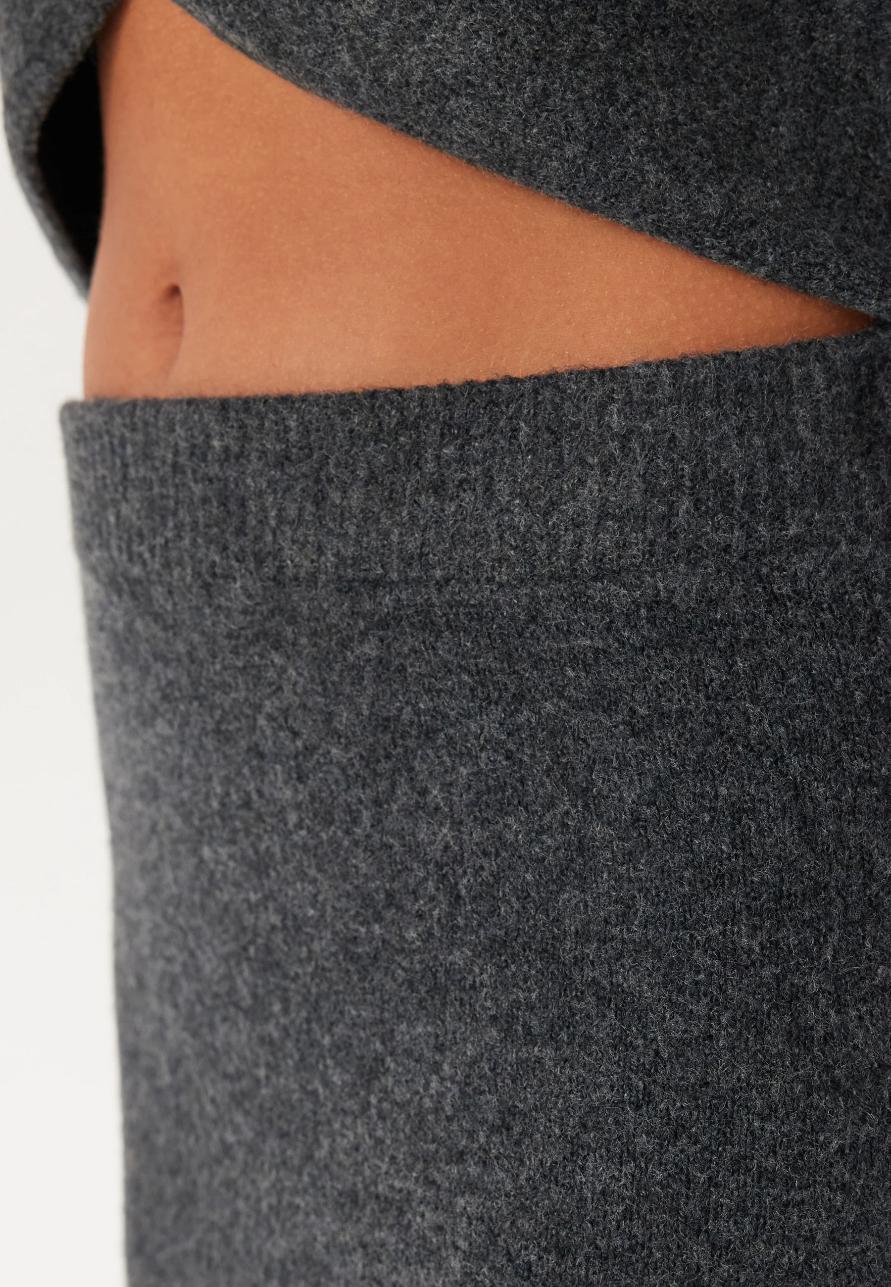 Pcnanu Hw Long Knit Skirt Bc - Image 4