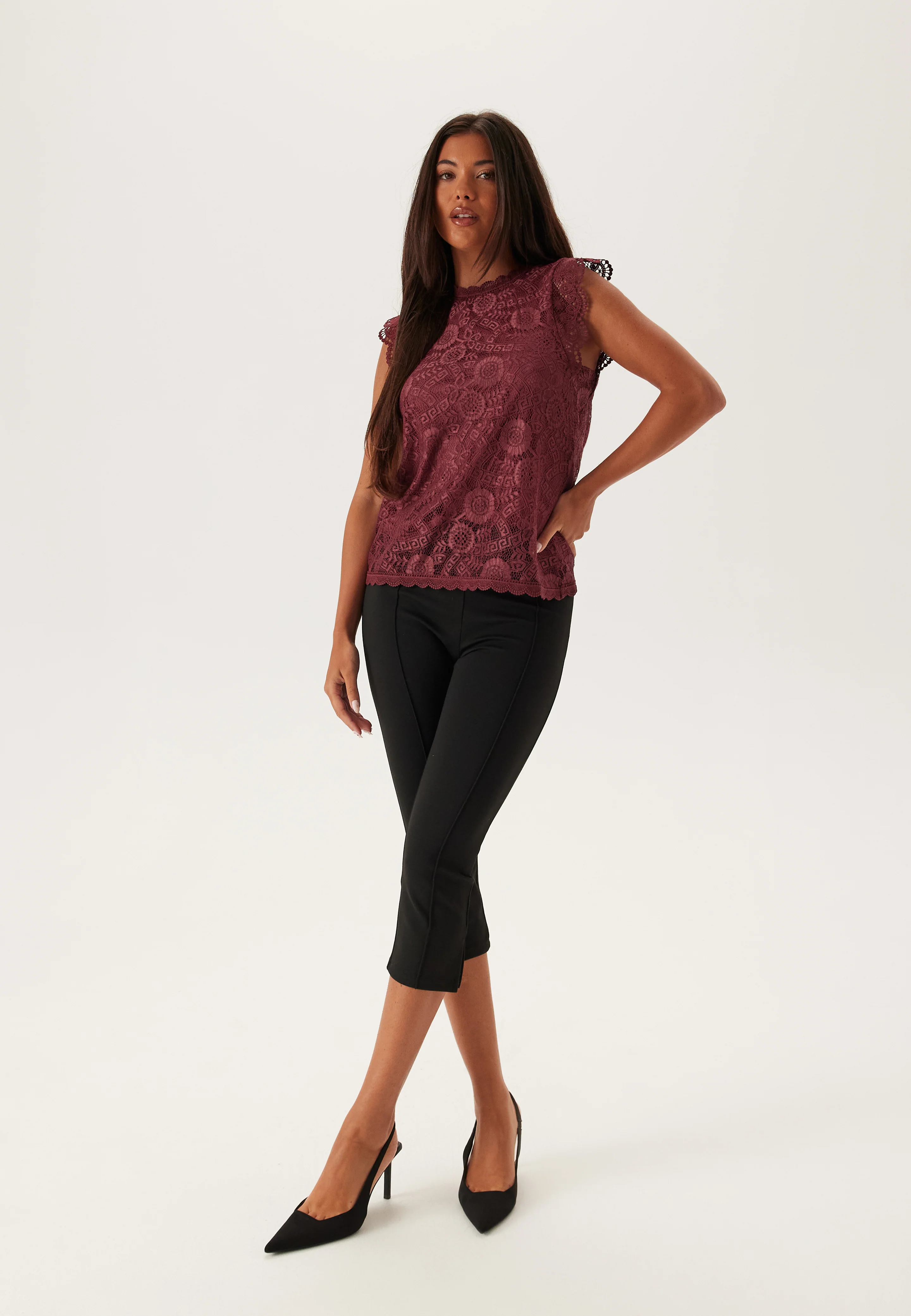 Pcolline SL Lace Top - Image 3