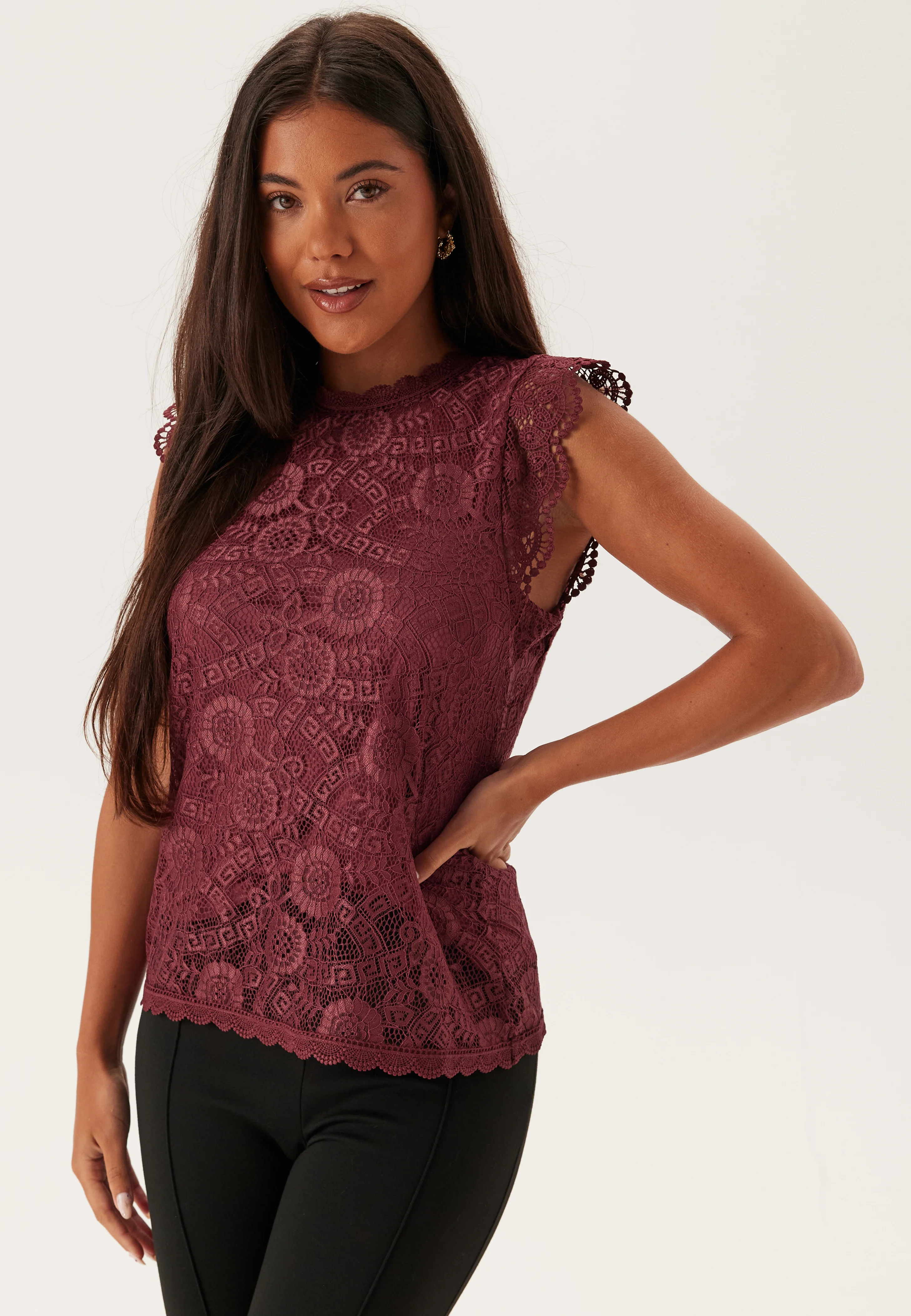 Pcolline SL Lace Top - Image 4