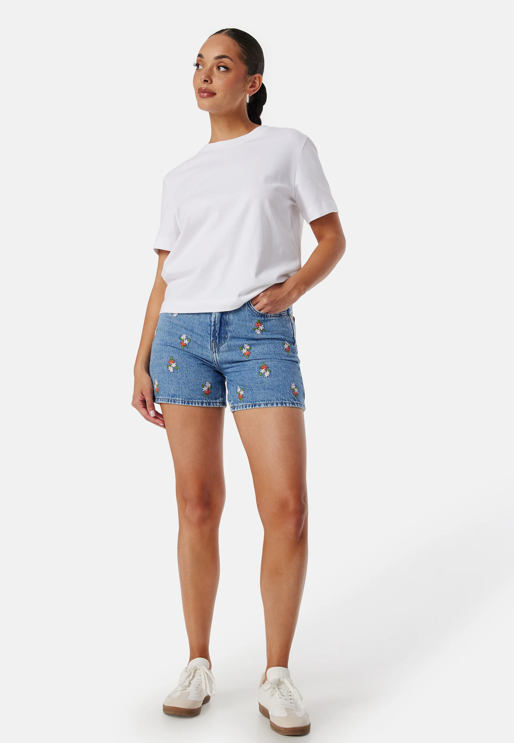 Pcsky HW Embroidery Shorts - Image 4