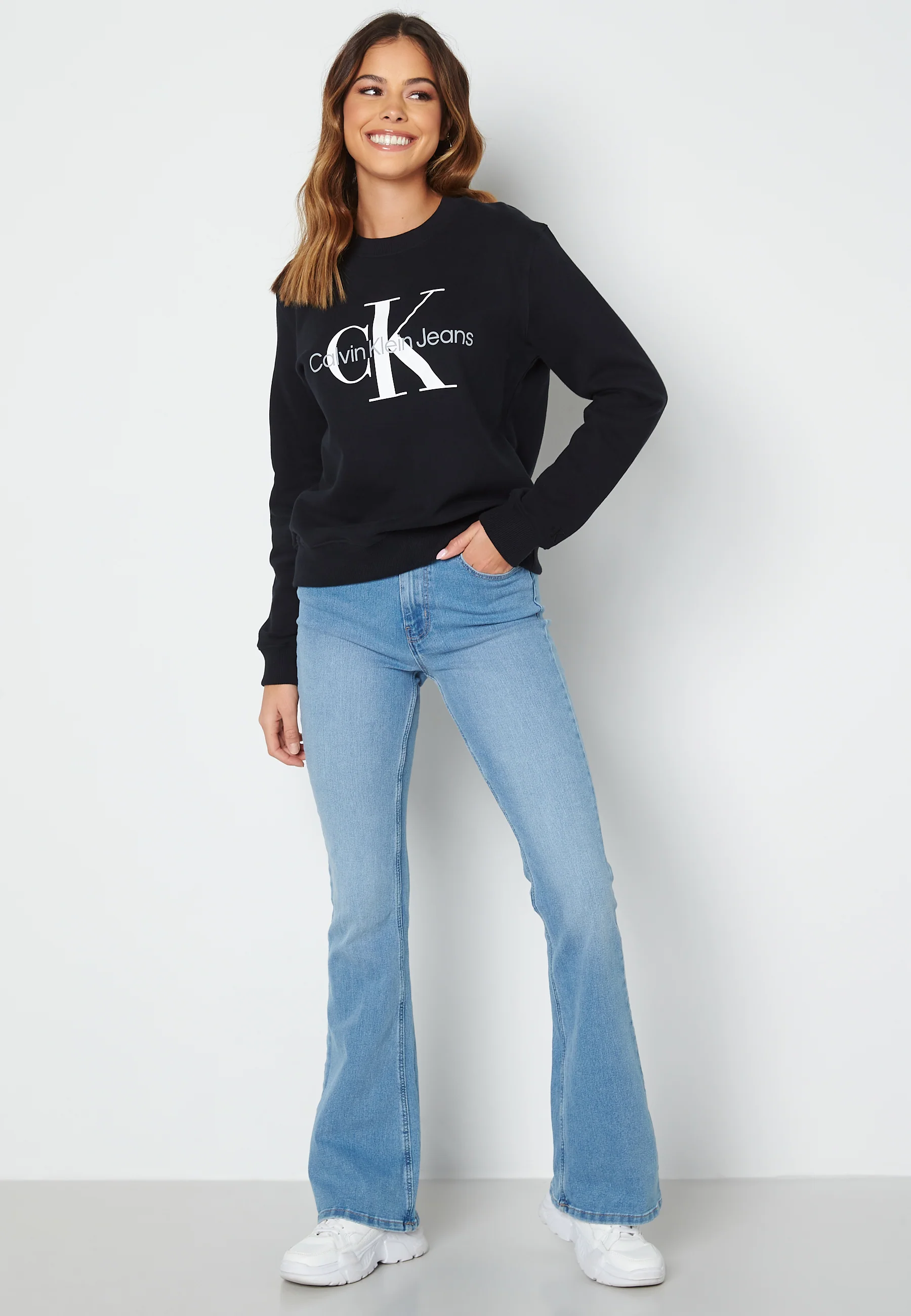 Peggy Flared HW Jeans - Image 2