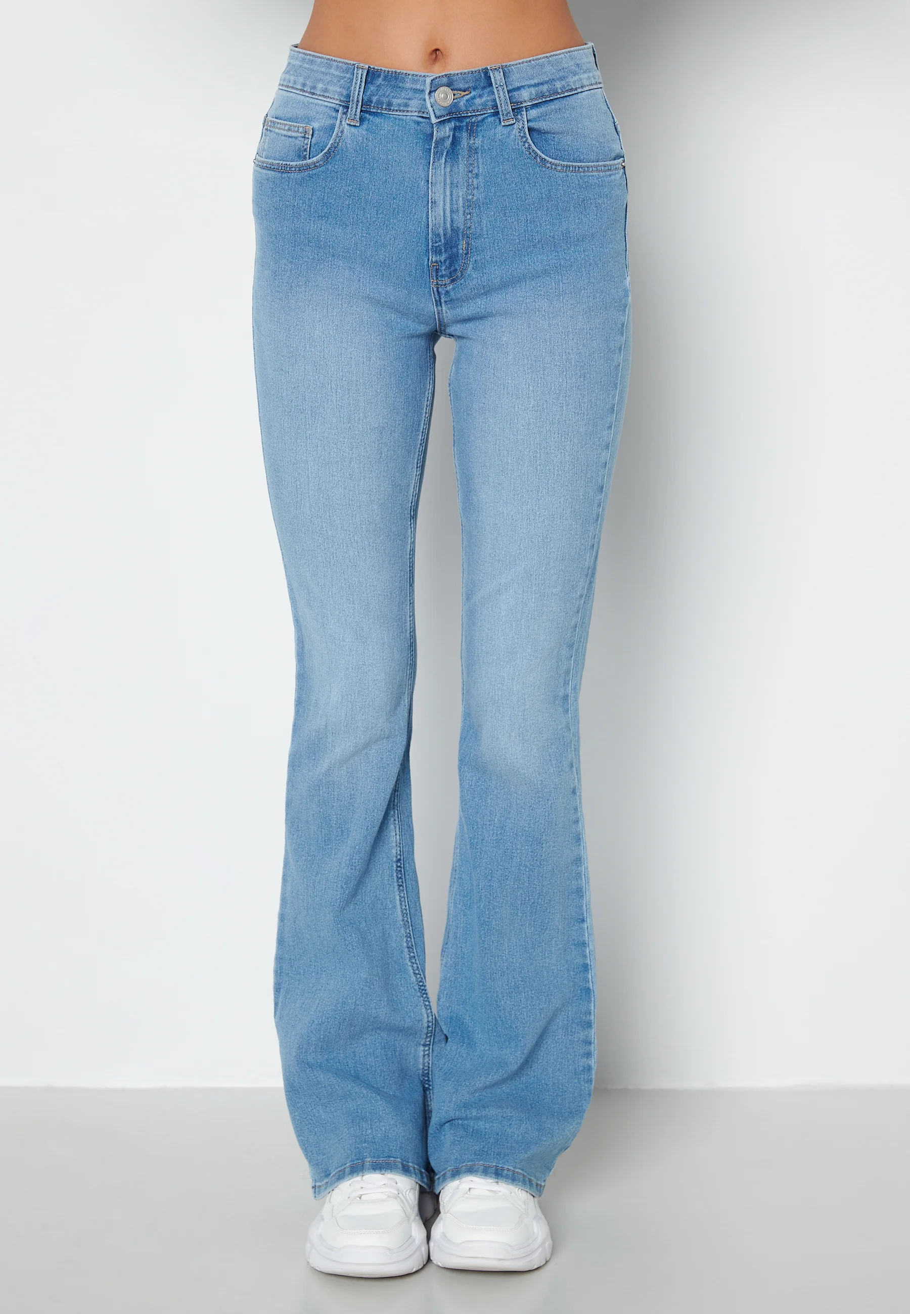 Peggy Flared HW Jeans - Image 3