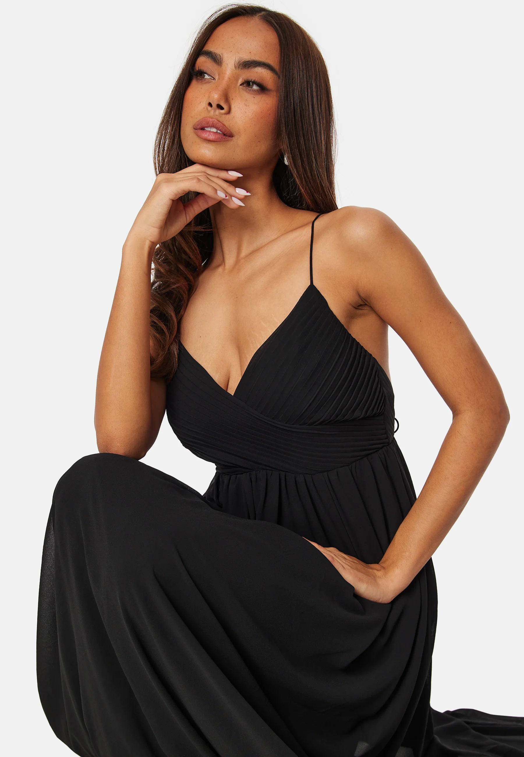 Pleated V-neck chiffon gown - Image 3