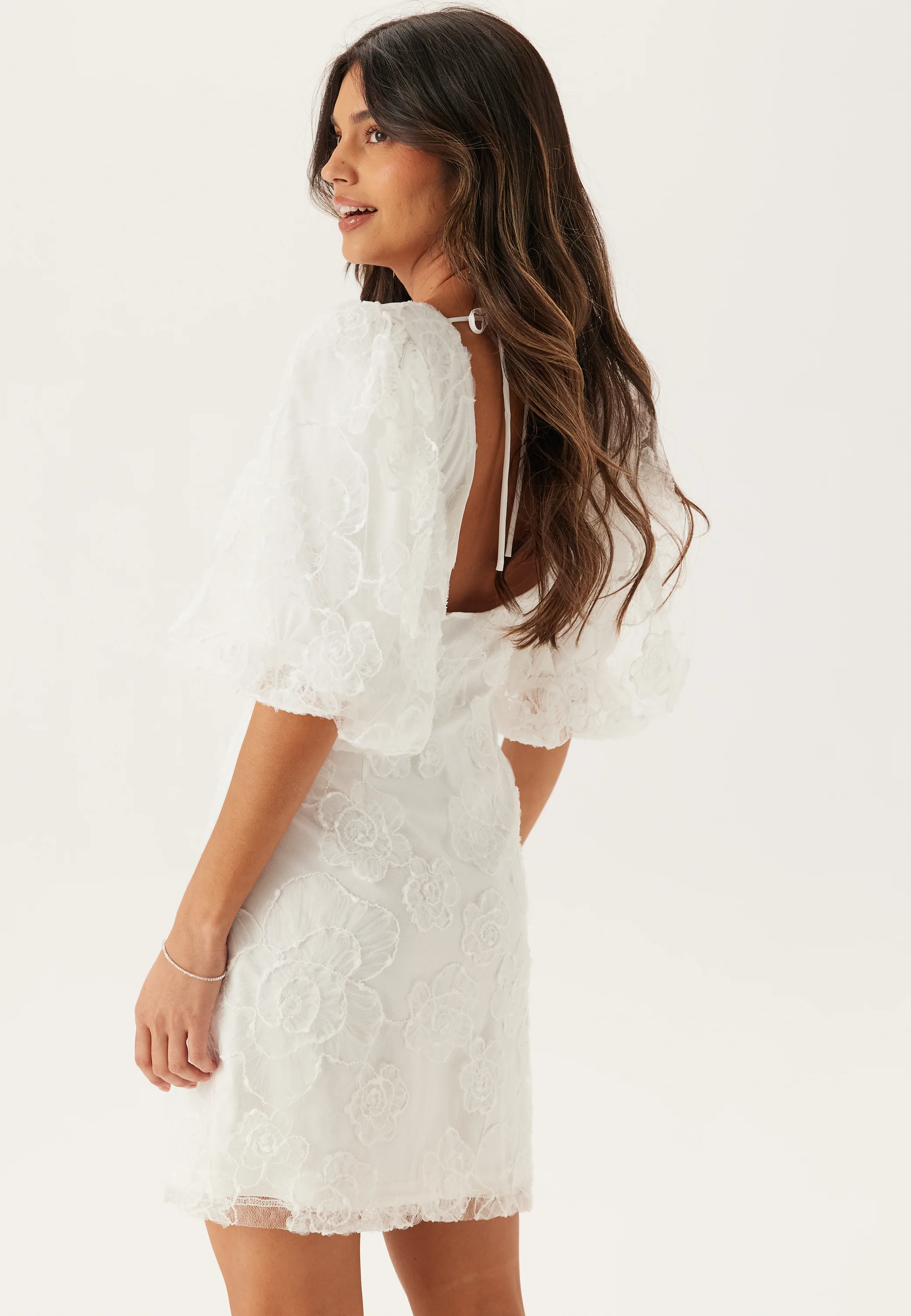Puff Sleeve Embroidered Dress - Image 3