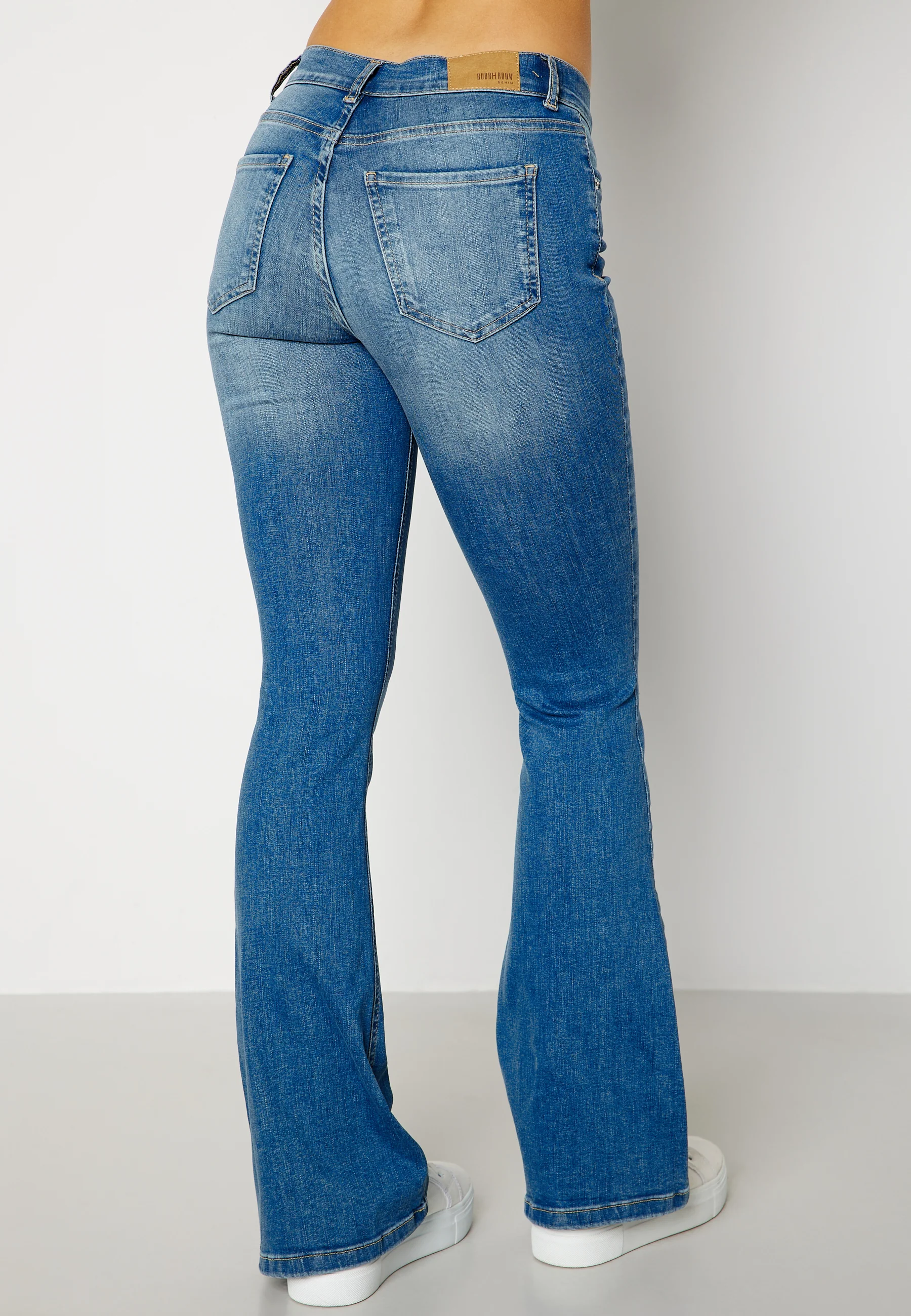Rebecca low waist flared jeans - Image 3