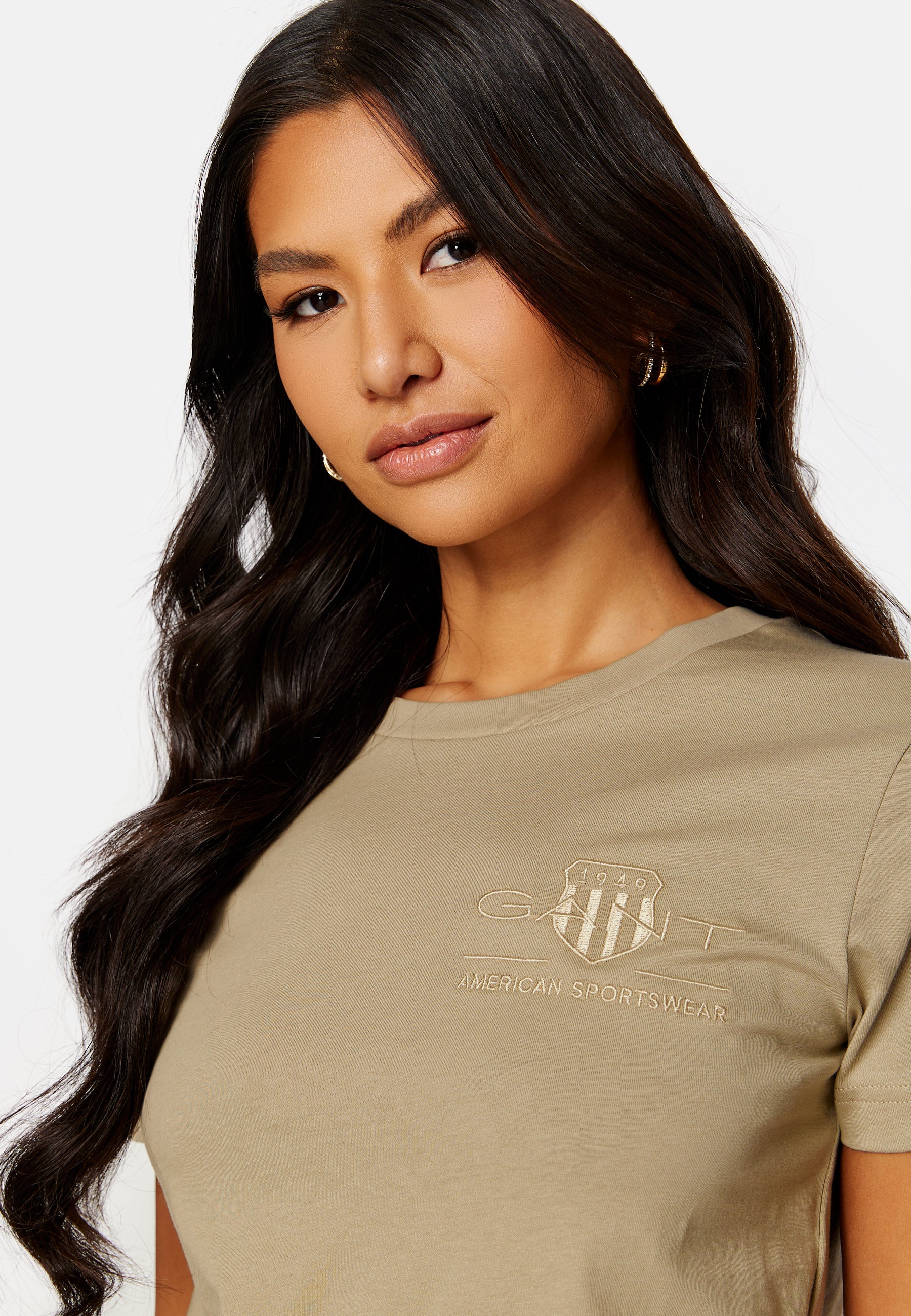 Reg Tonal Shield T-Shirt - Image 4