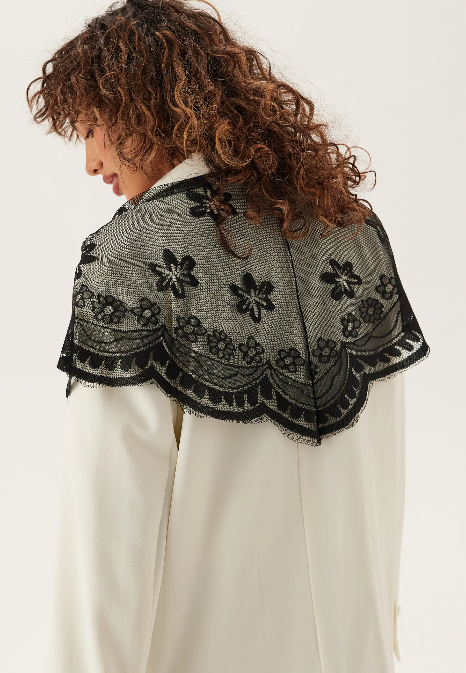 Remake Lace Scarf - Image 6