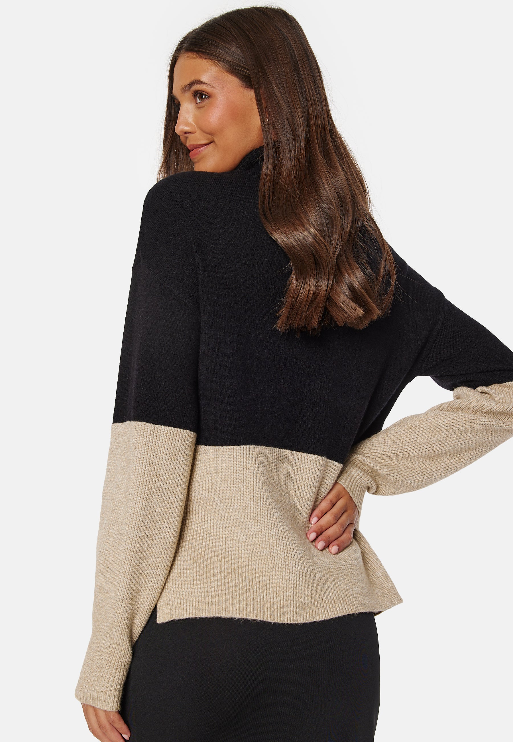 Ril Blocking Roll-NK L/S Knit Top - Image 3