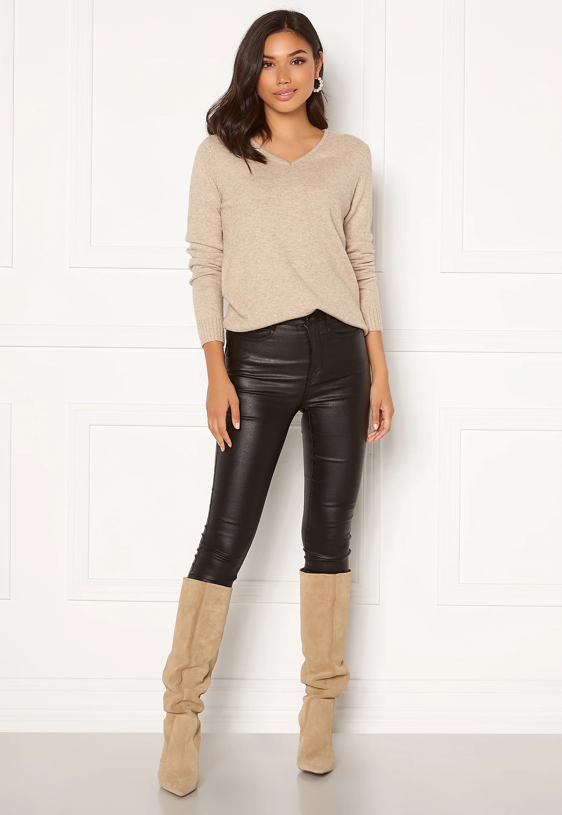 Ril L/S V-neck Knit Top - Image 2