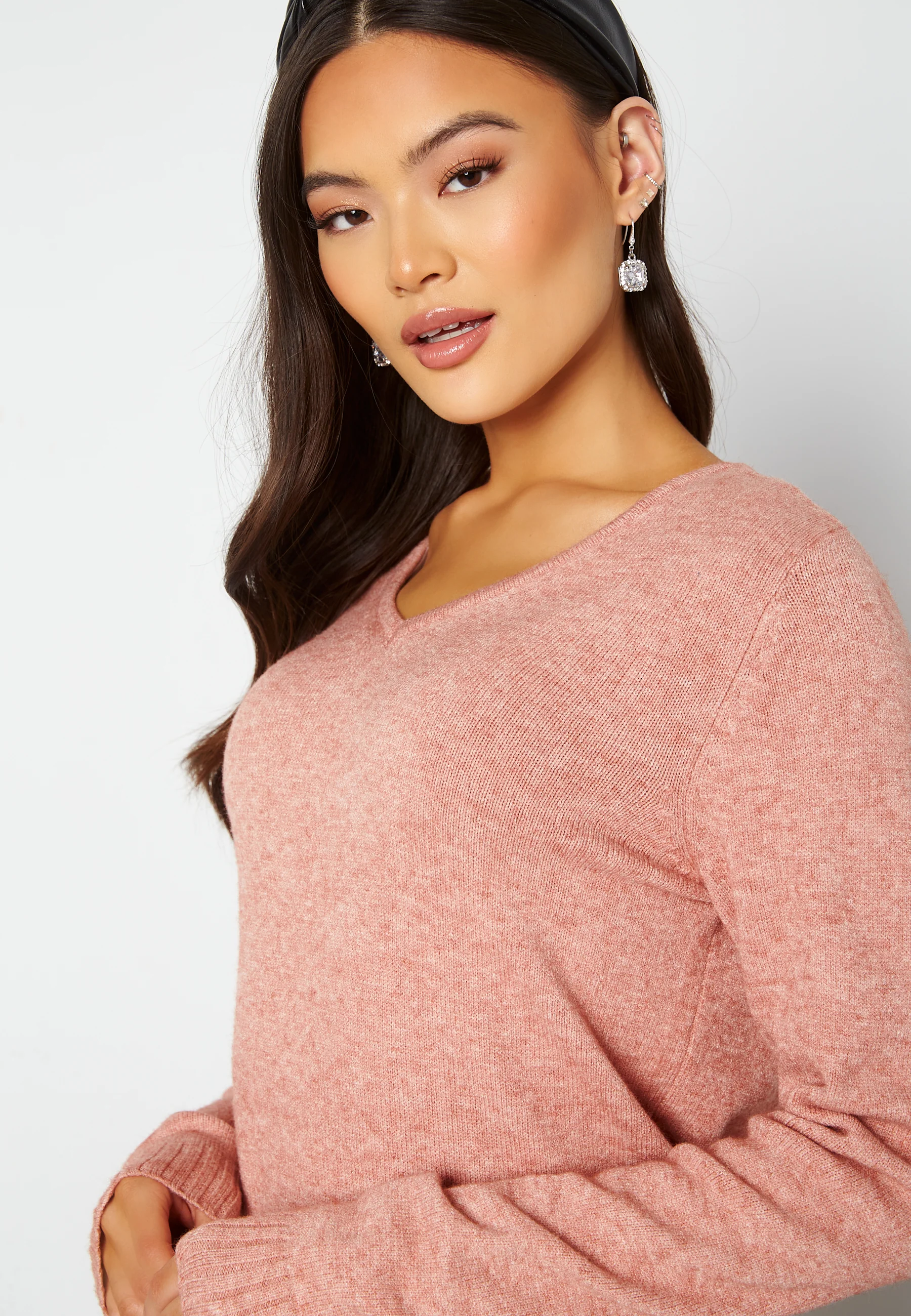 Ril L/S V-neck Knit Top - Image 4