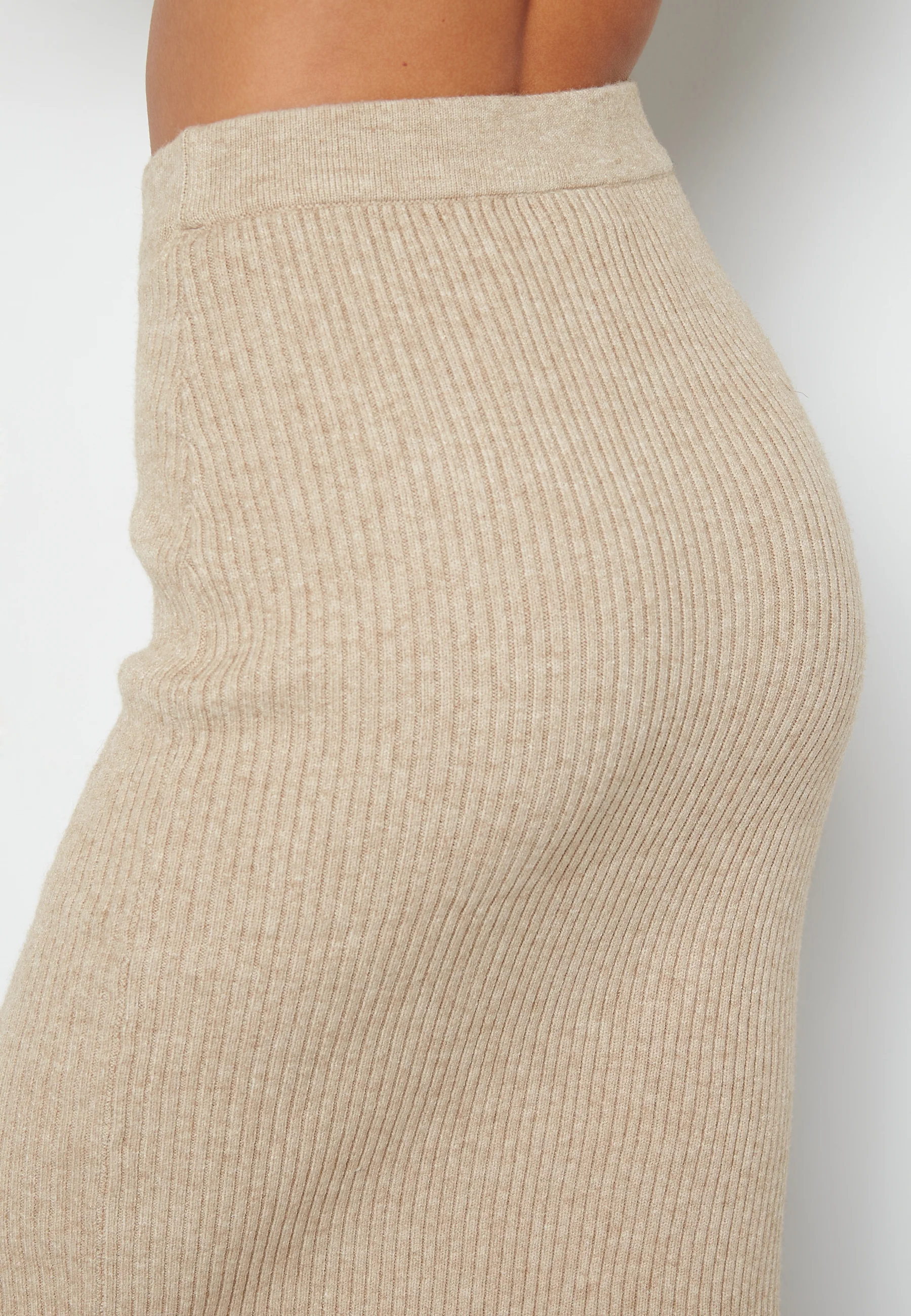Ril Overlap Knit Skirt - Image 4
