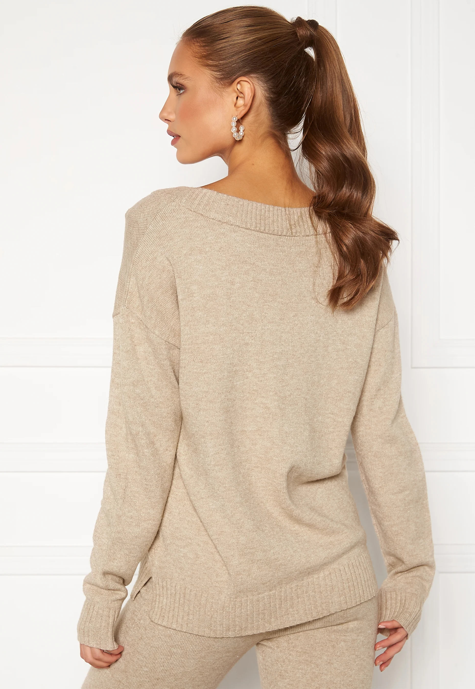 Ril Oversize V-Neck Knit Top - Image 4