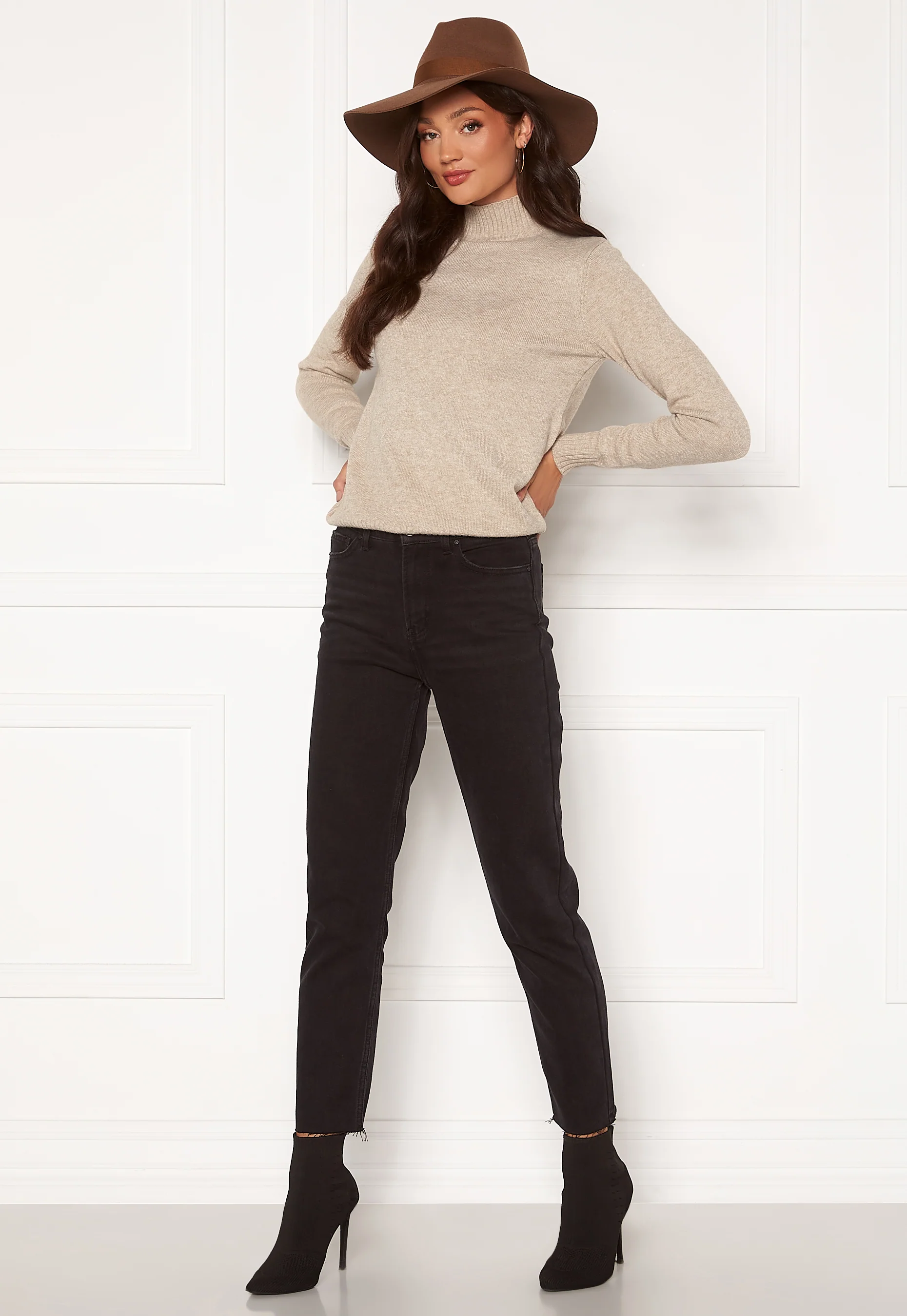 Ril Turtleneck L/S Knit Top - Image 2
