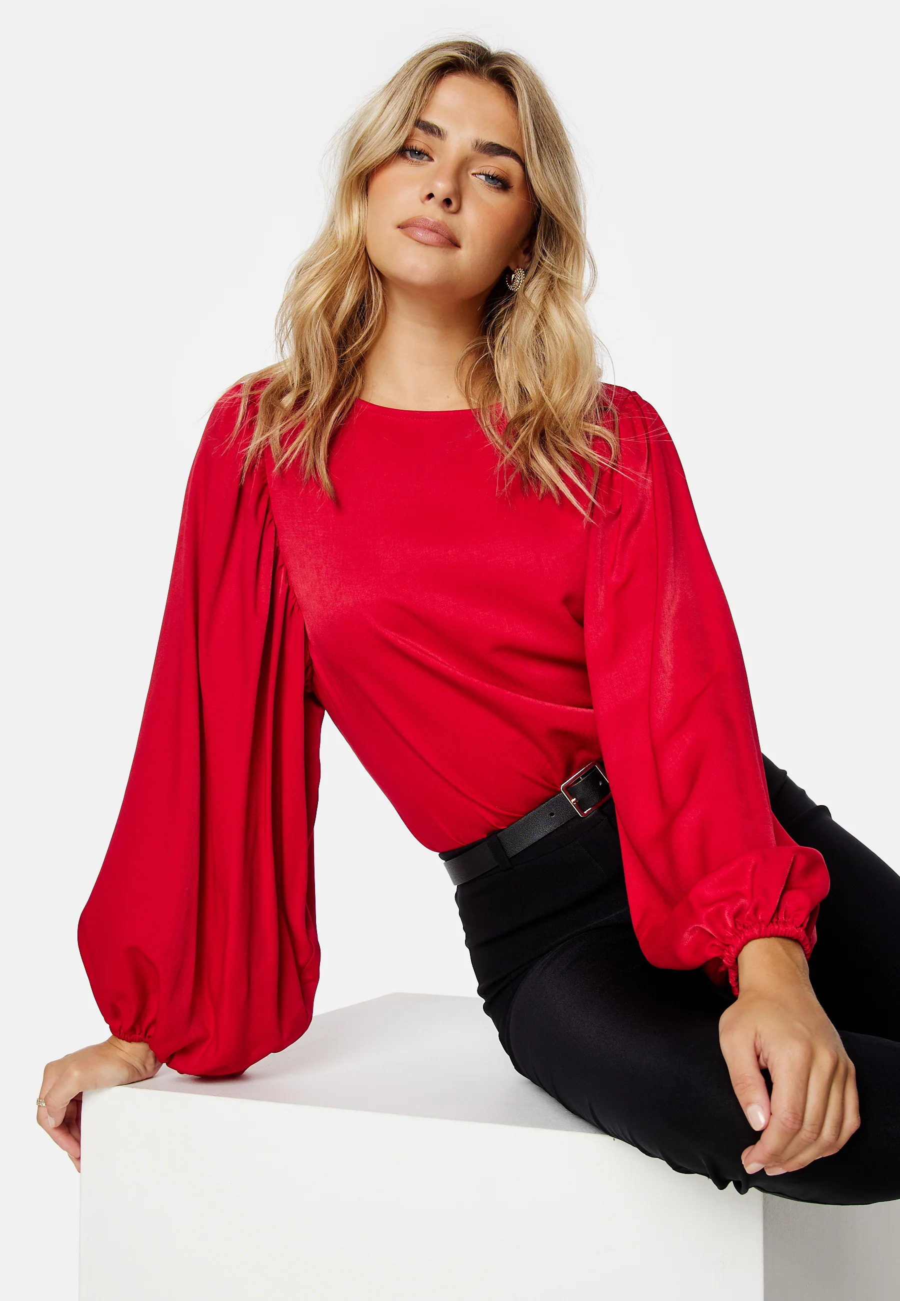 Round Neck Balloon Sleeve Blouse - Image 2