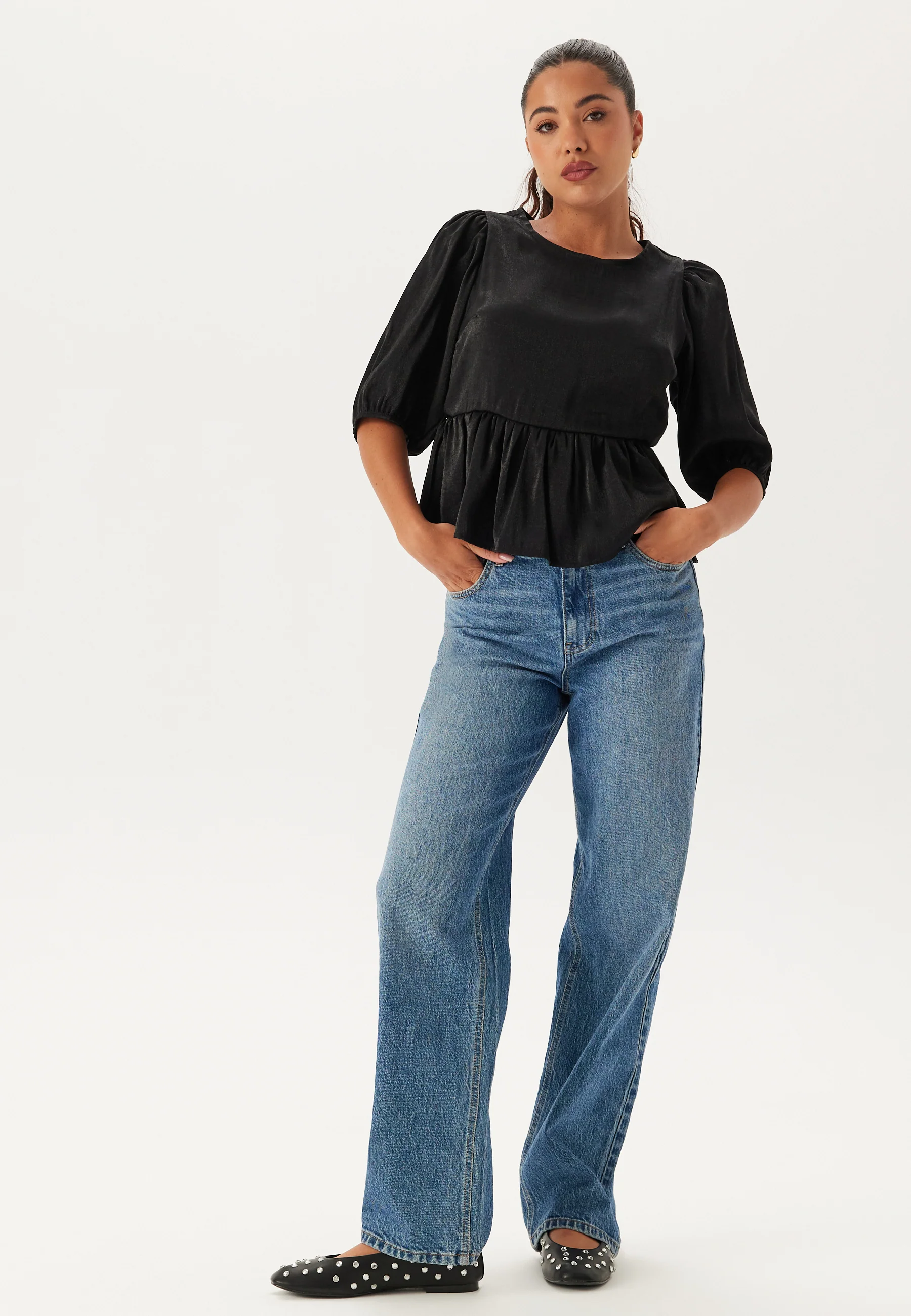 Round Neck Puff Sleeve Blouse - Image 3