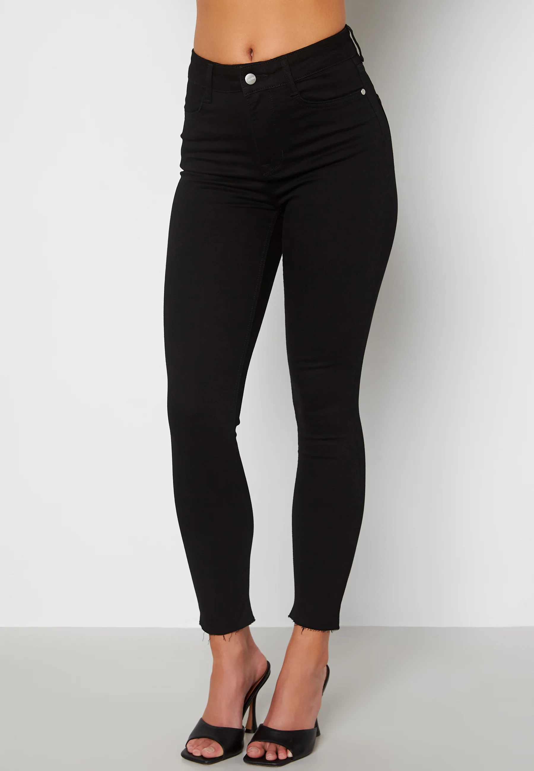 Sandy Raw Edge Jeans - Image 3