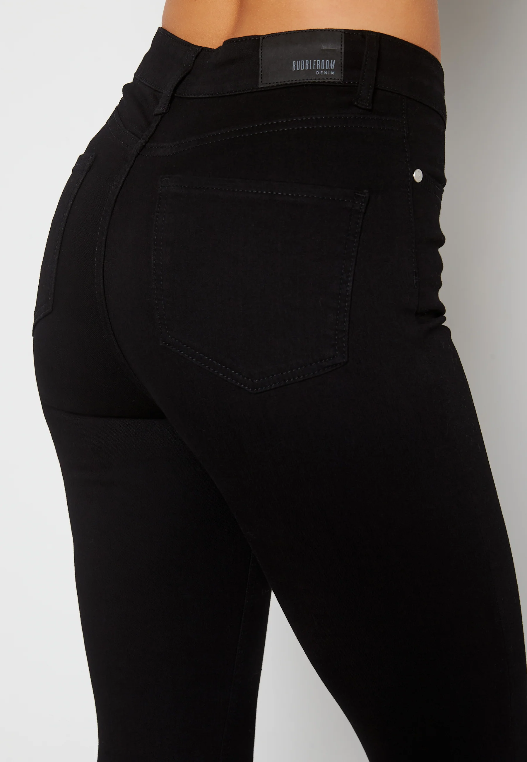 Sandy Raw Edge Jeans - Image 4