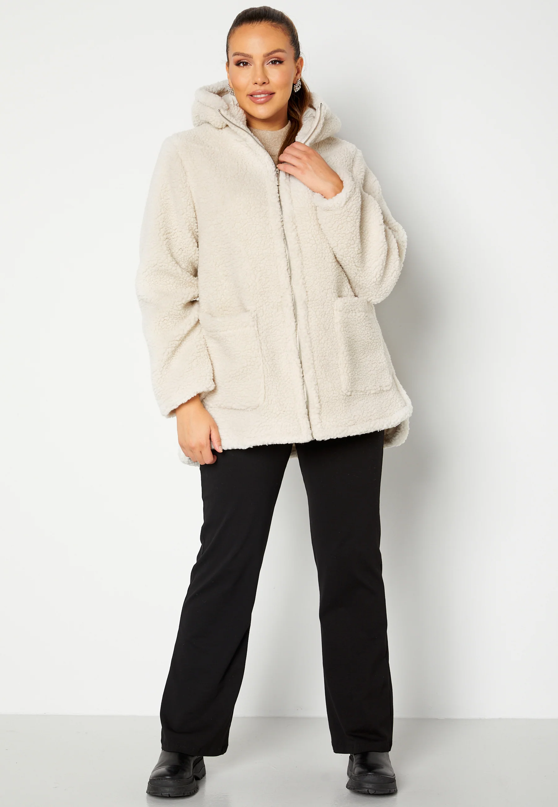 Sandy Teddy Jacket - Image 7