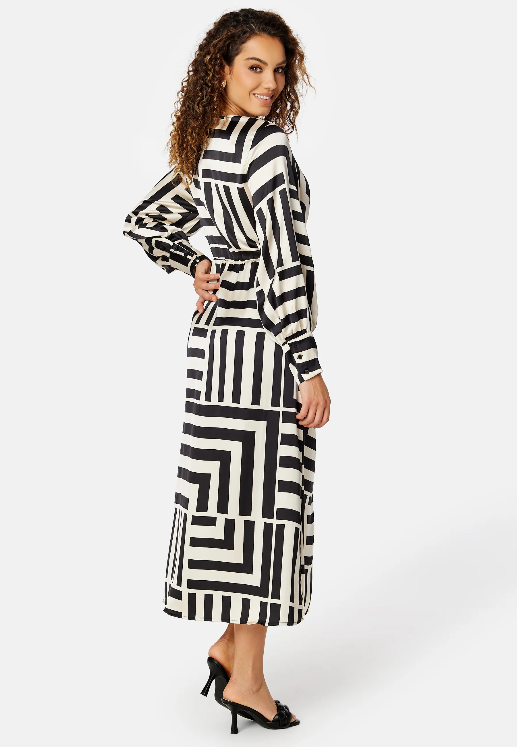 Sateen AOP L/S Wrap Dress - Image 2