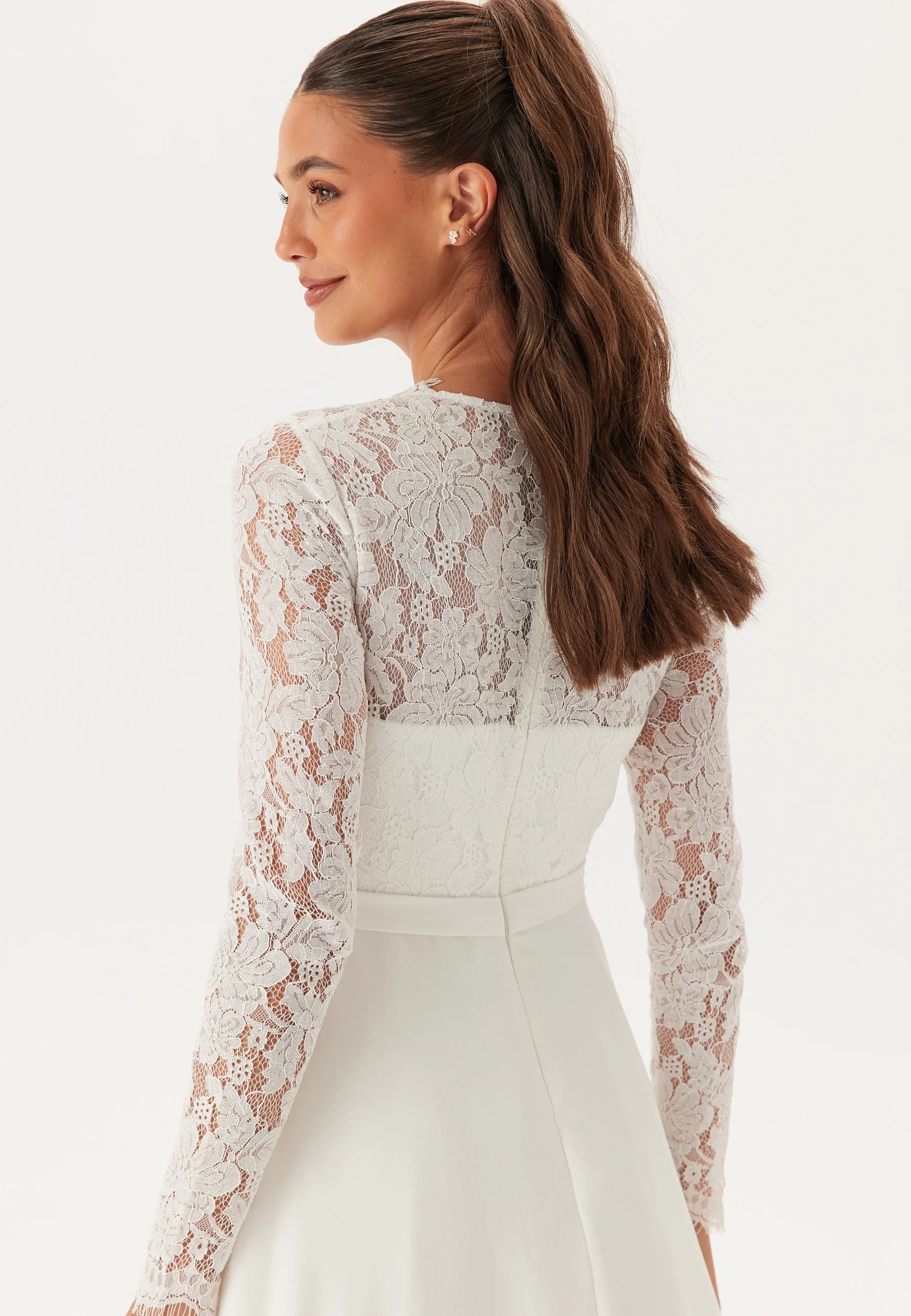 Scallop V-Neck Lace Gown - Image 5