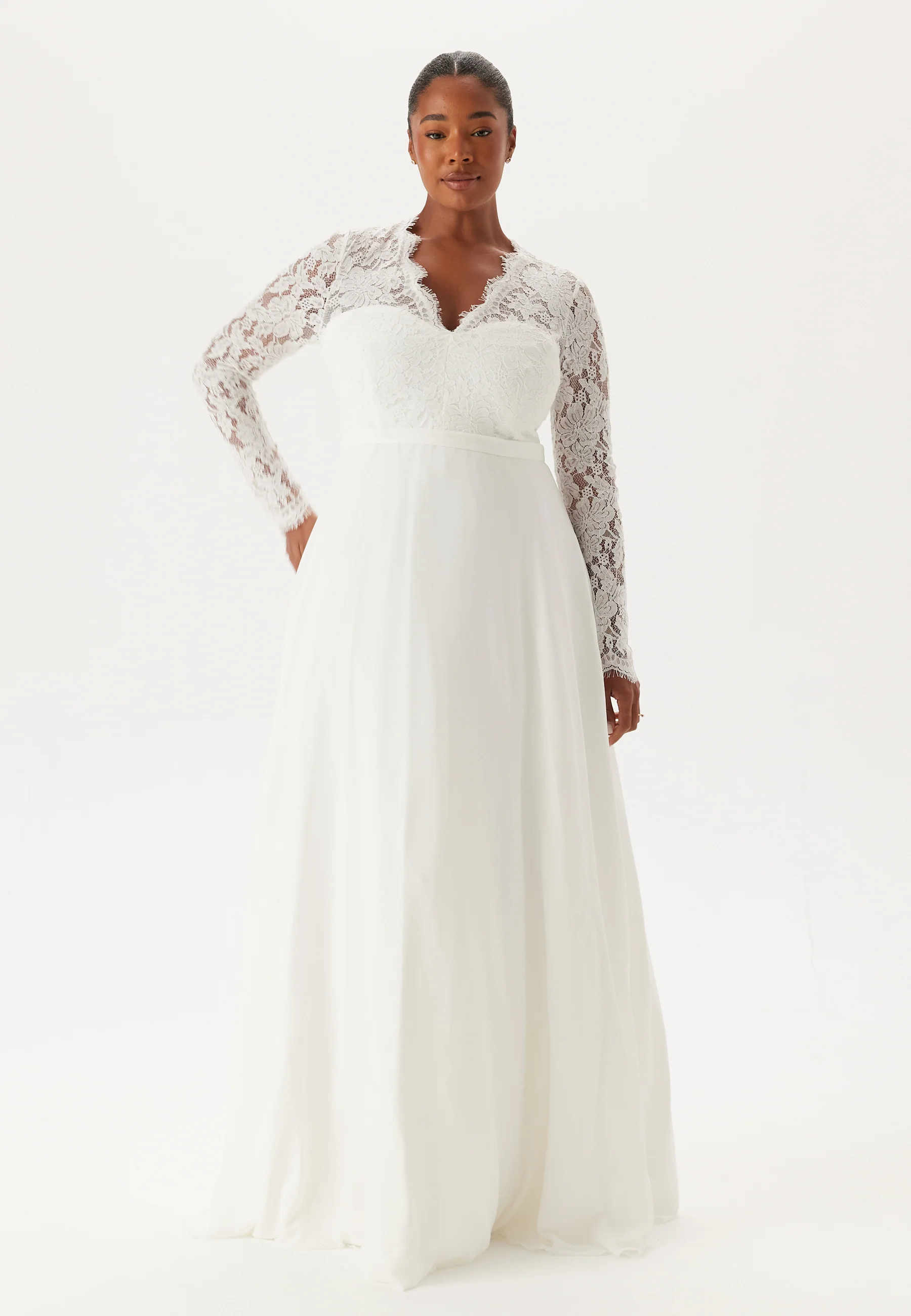 Scallop V-Neck Lace Gown - Image 7
