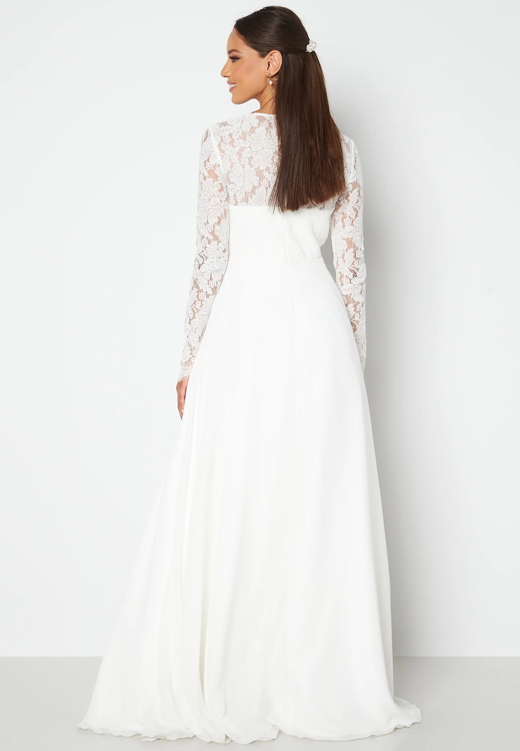 Scallop V-Neck Lace Gown - Image 2
