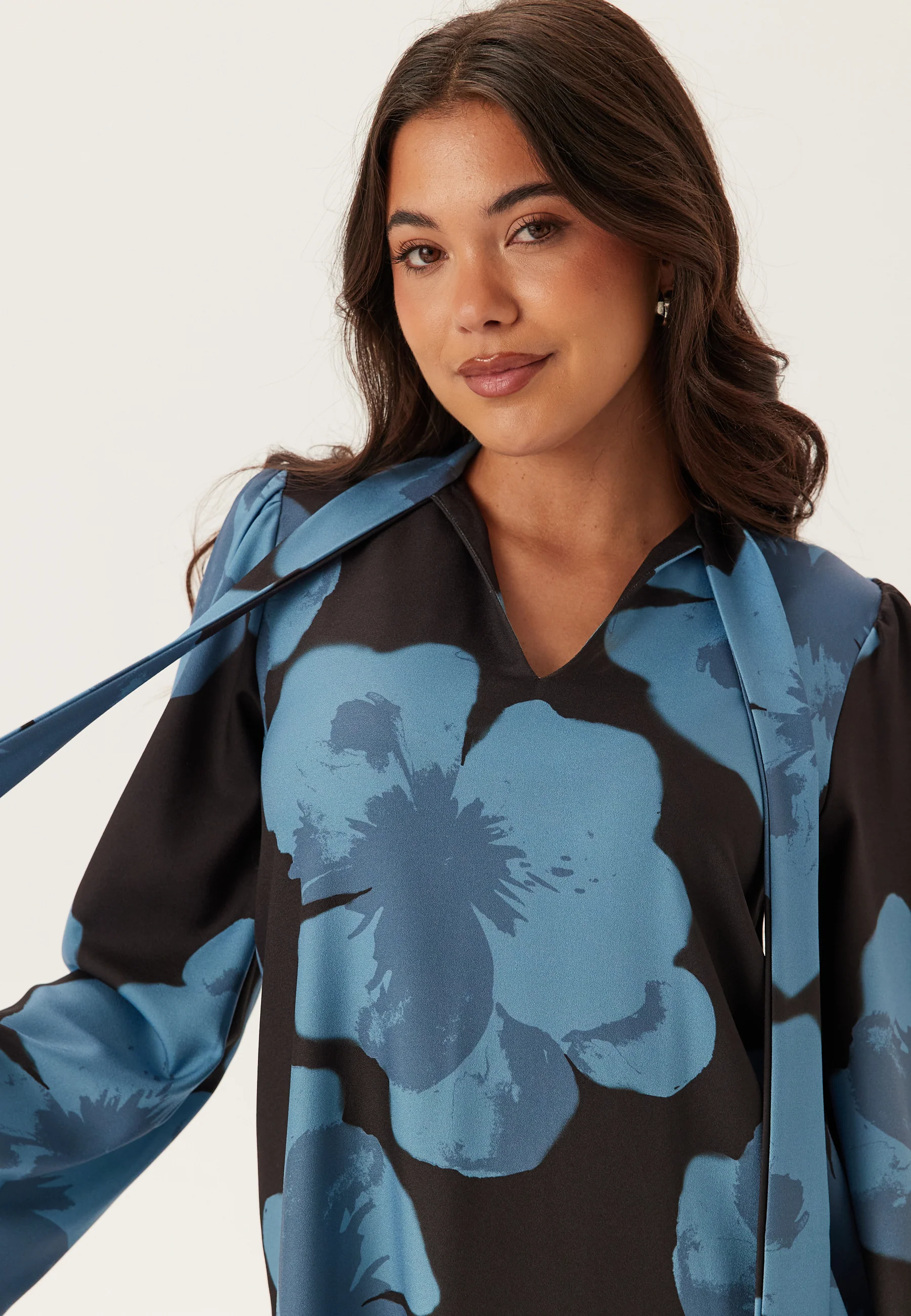 Scarf L/S Dress - Image 4