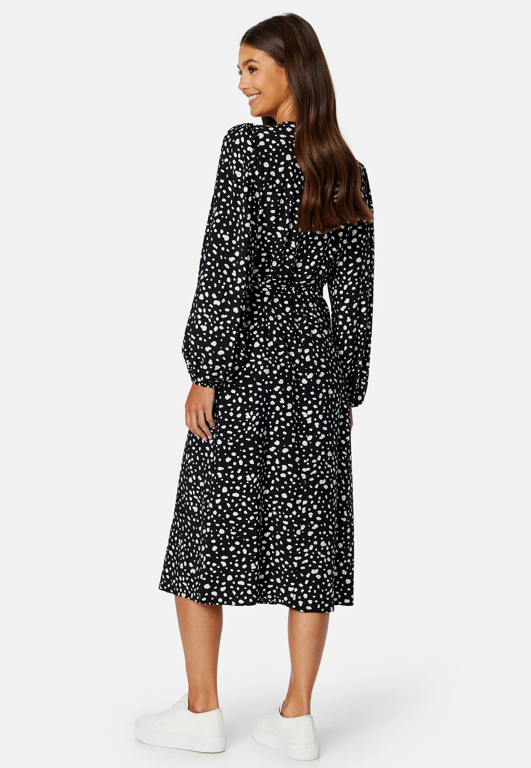 Seline Wrap Dress - Image 4