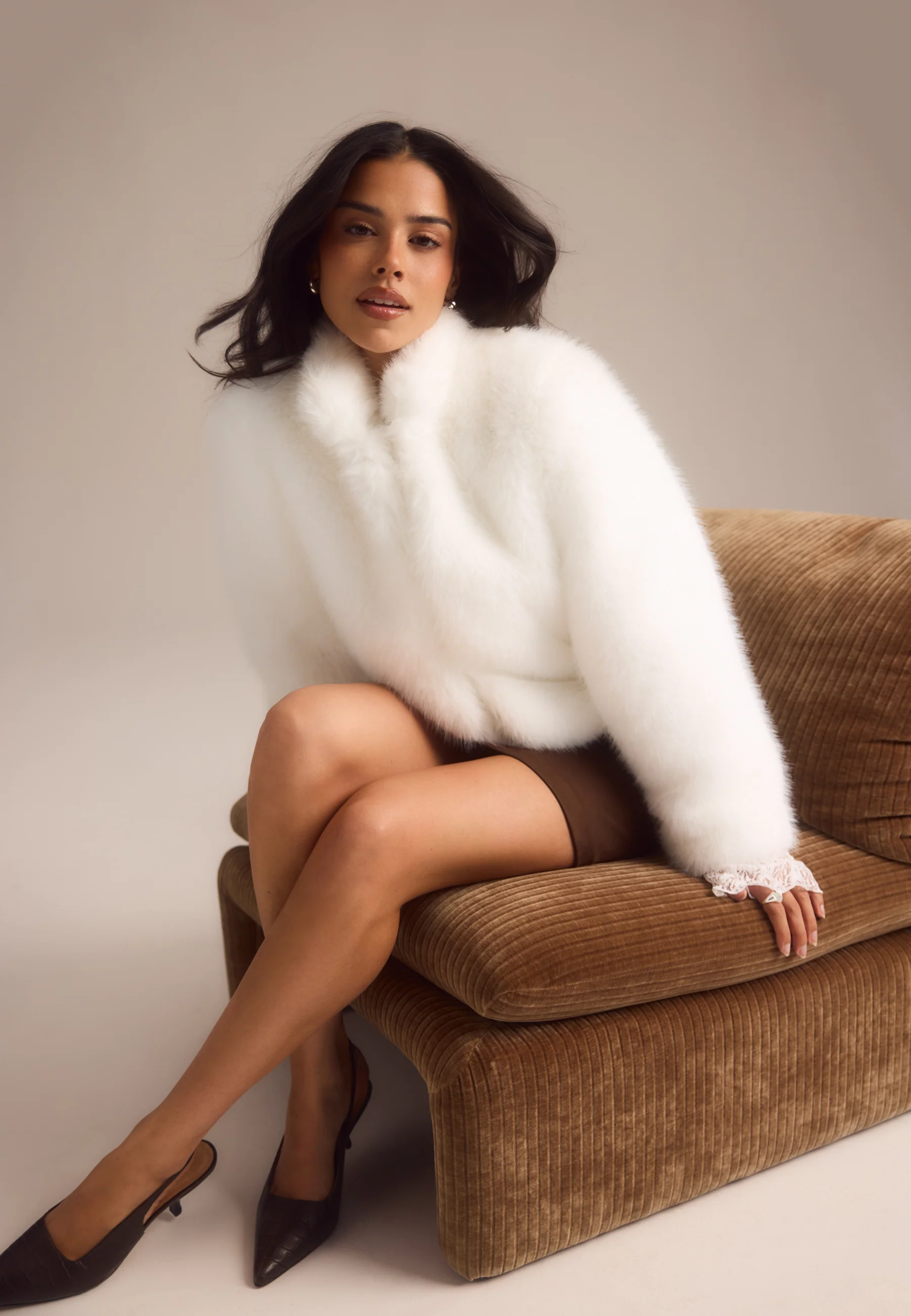 Short Faux Fur Jacket - Image 3
