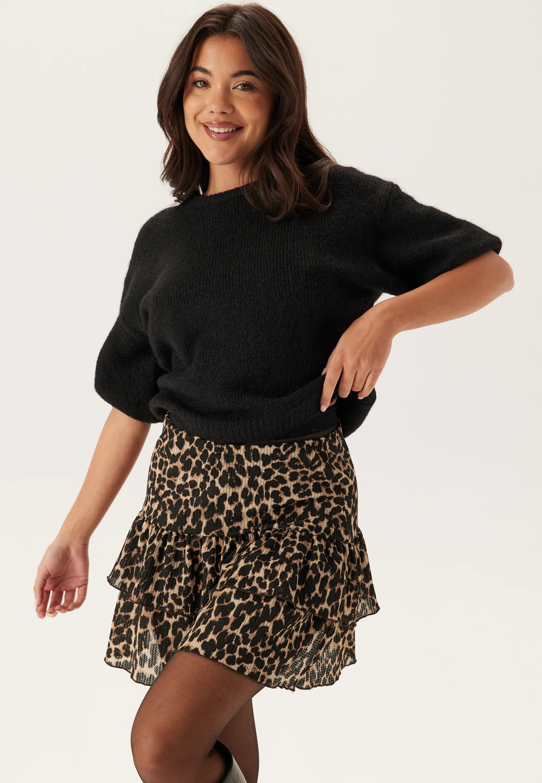 Short Frill Skirt