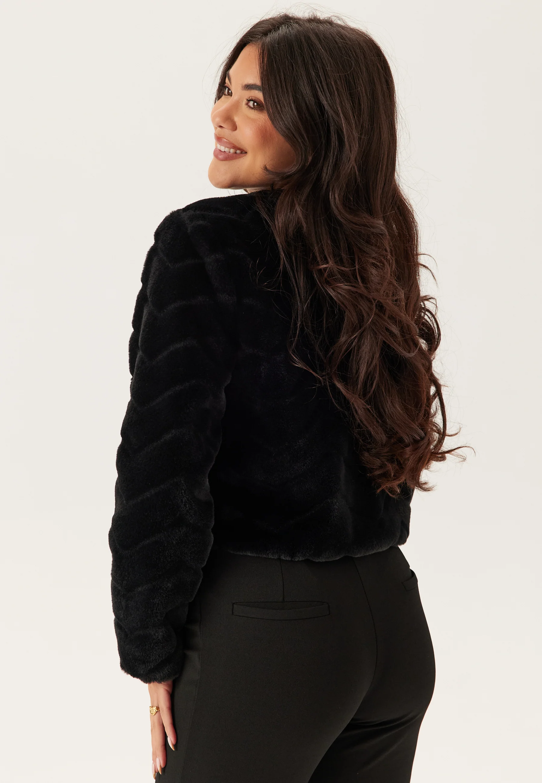 Short Party Faux Fur Jacket - Image 3
