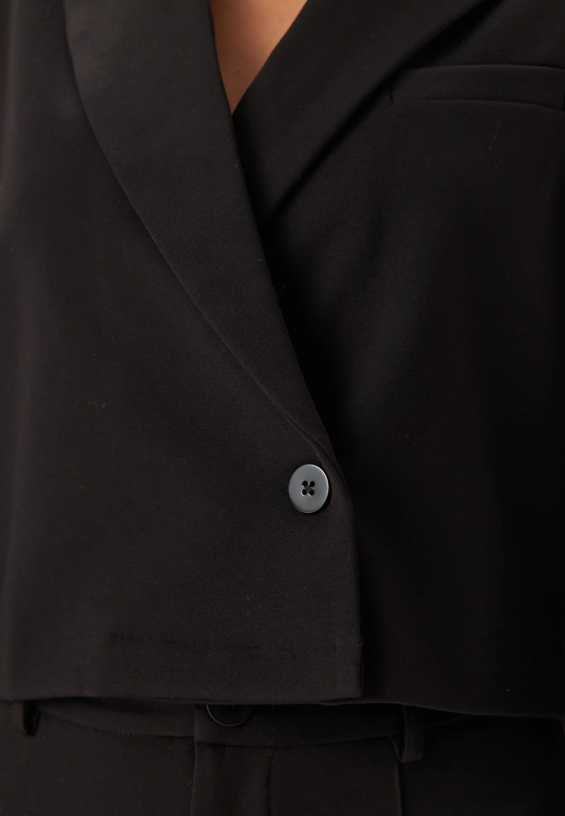 Soft Crop Blazer - Image 4