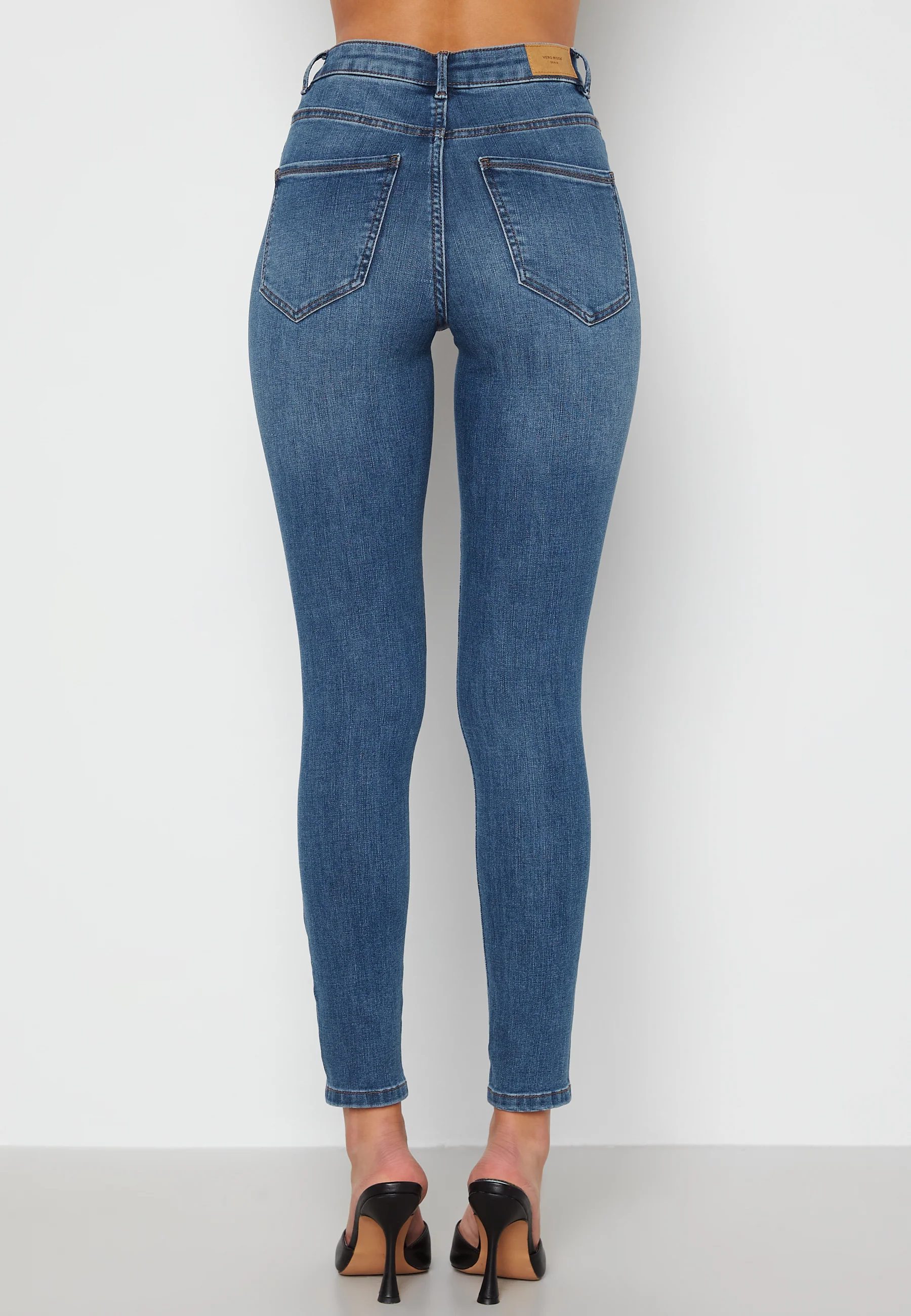 Sophia HR Skinny Jeans