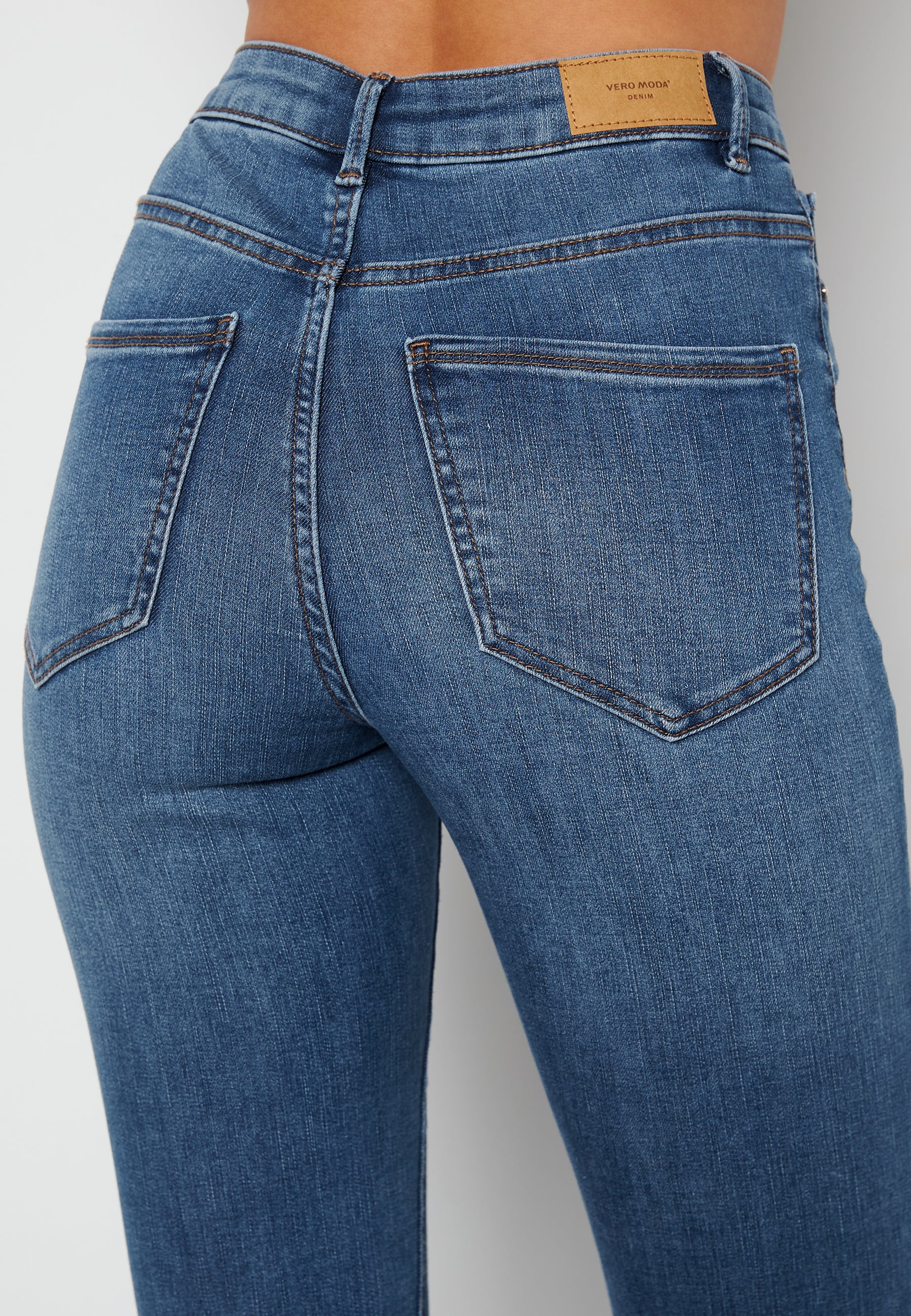 Sophia HR Skinny Jeans - Image 6
