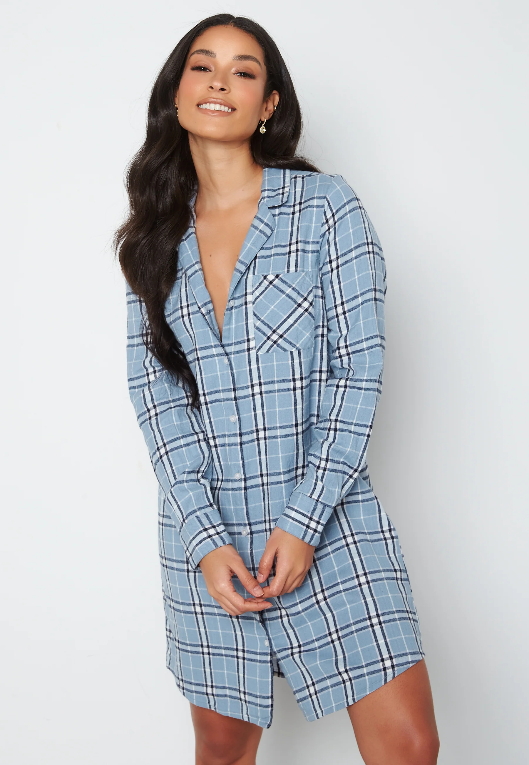 Stacy flannel night shirt - Image 2