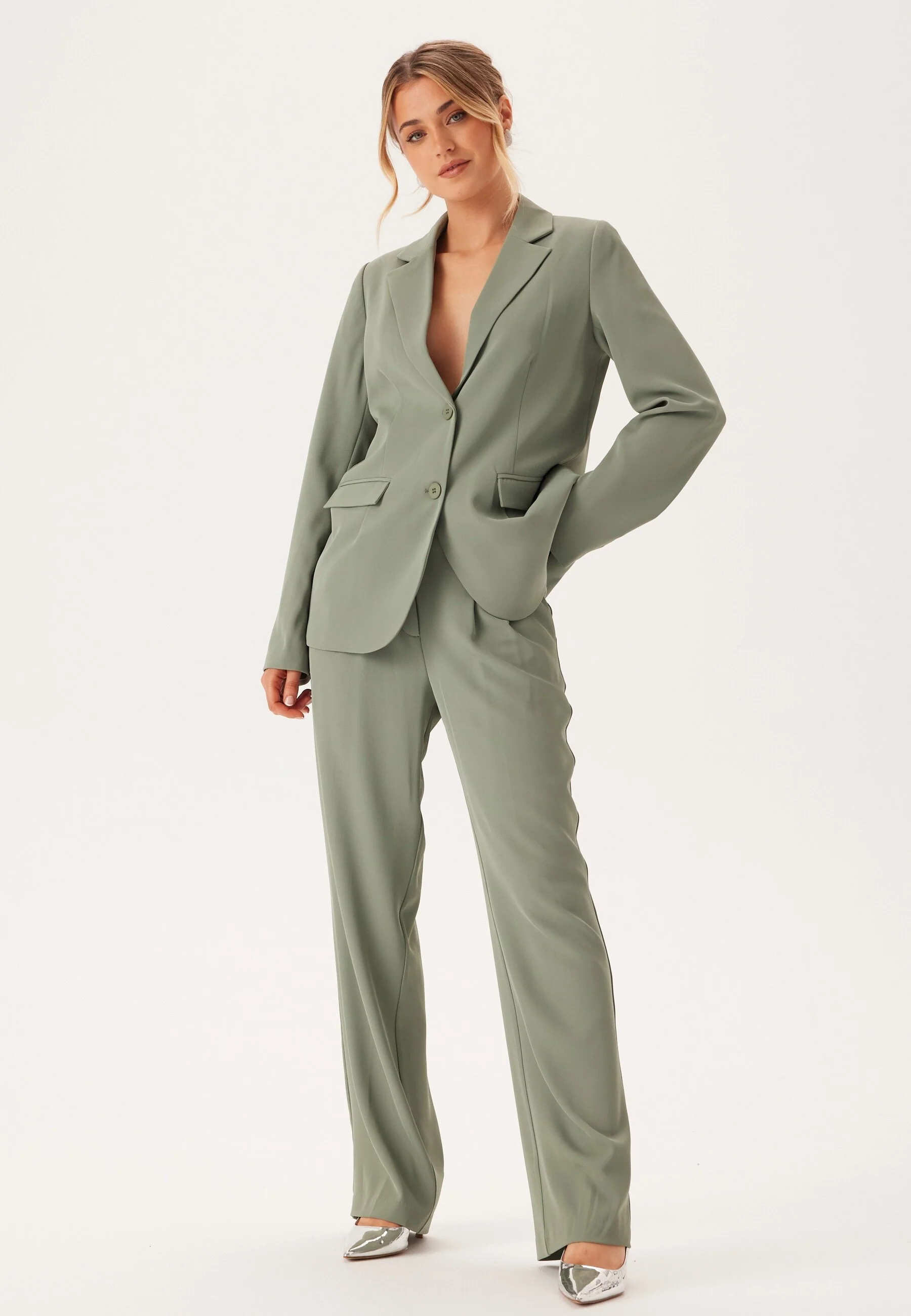 Straight Leg Pleated Suit Pants - Image 3