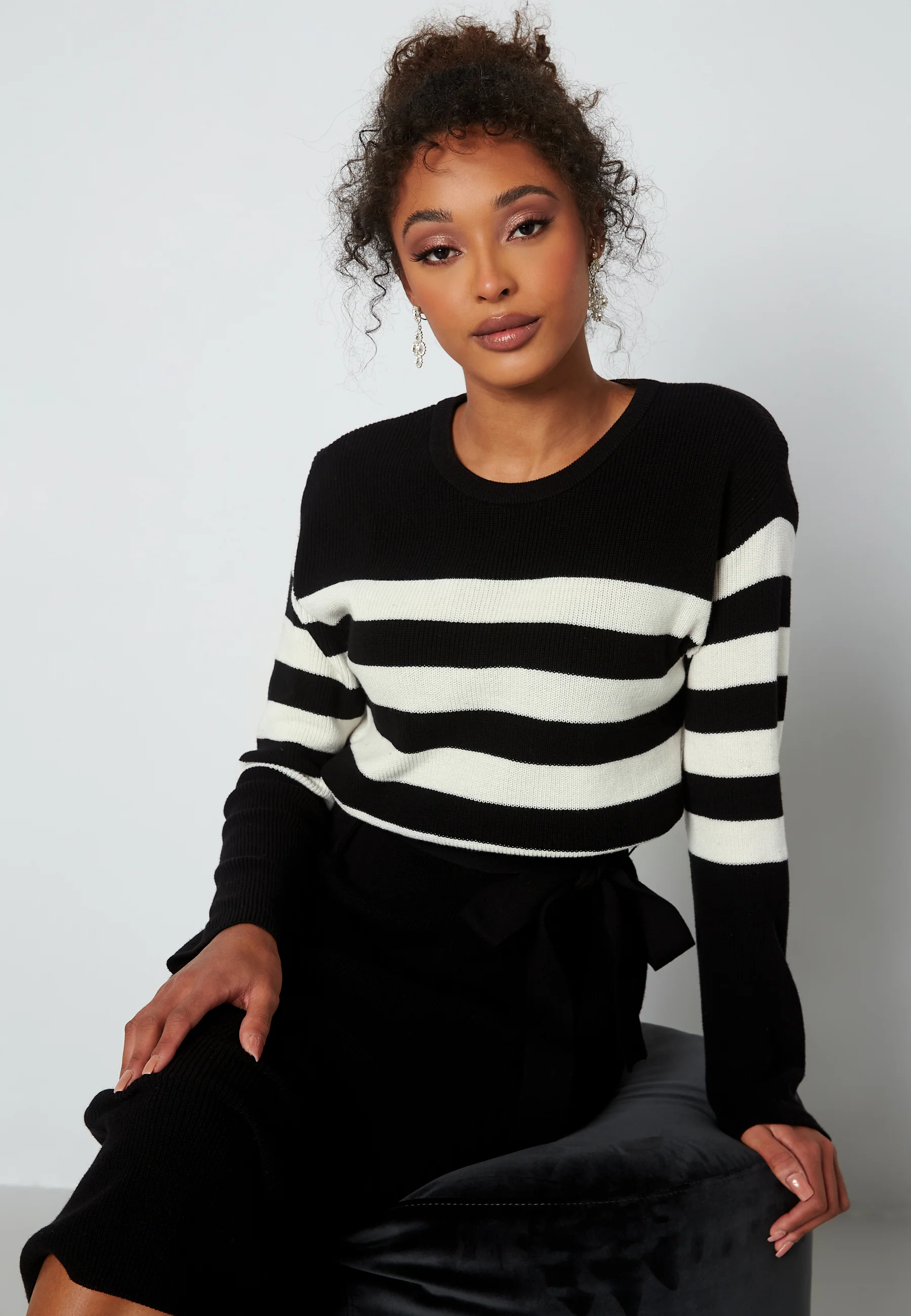 Striped O-neck  Knitted Dress - Image 4