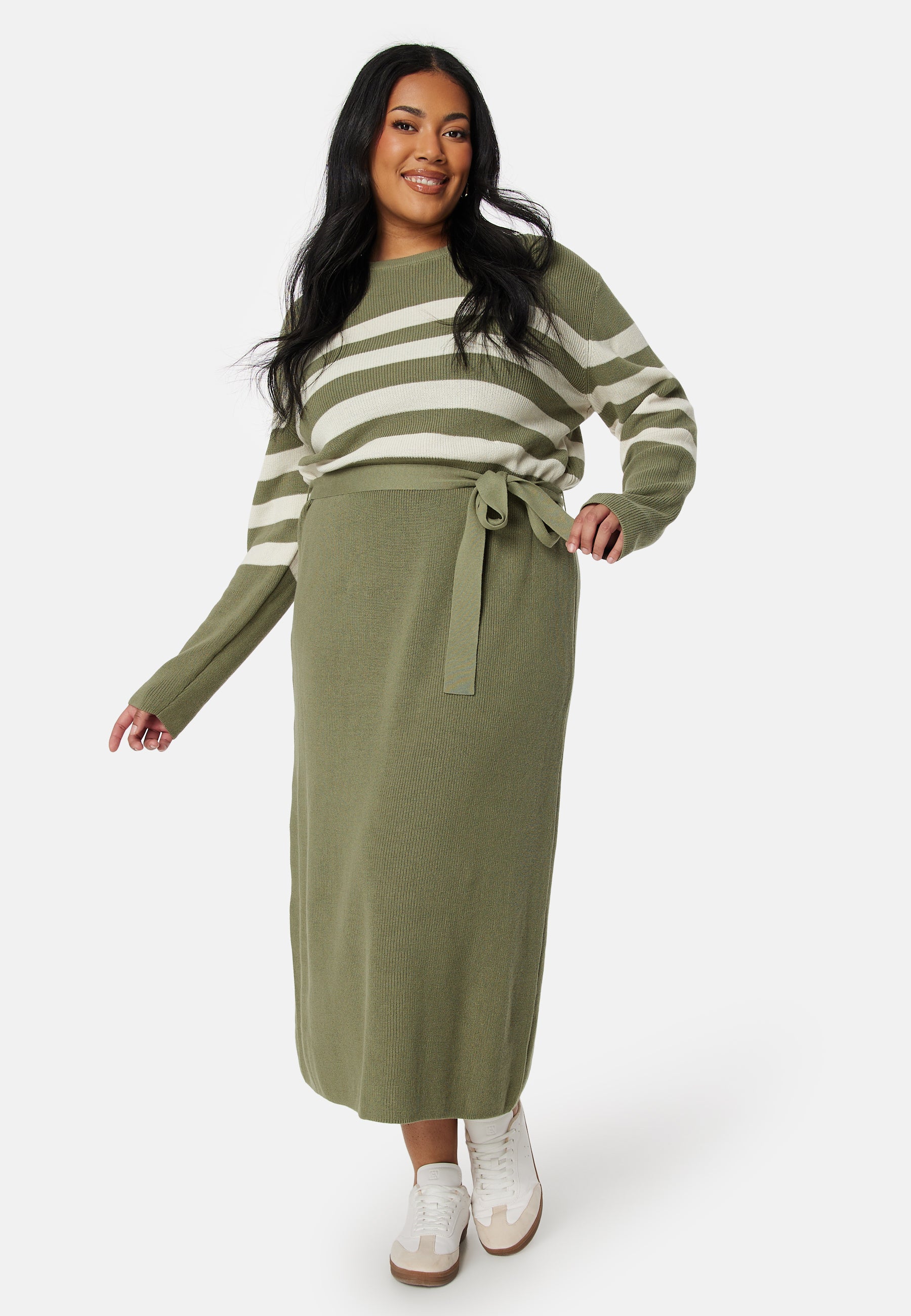 Striped O-neck  Knitted Dress - Image 5