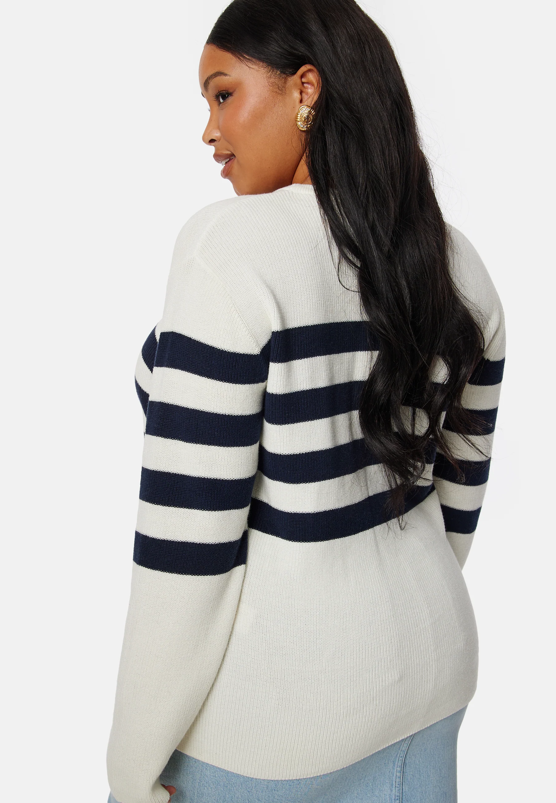 Striped O-neck  Knitted Sweater - Image 7