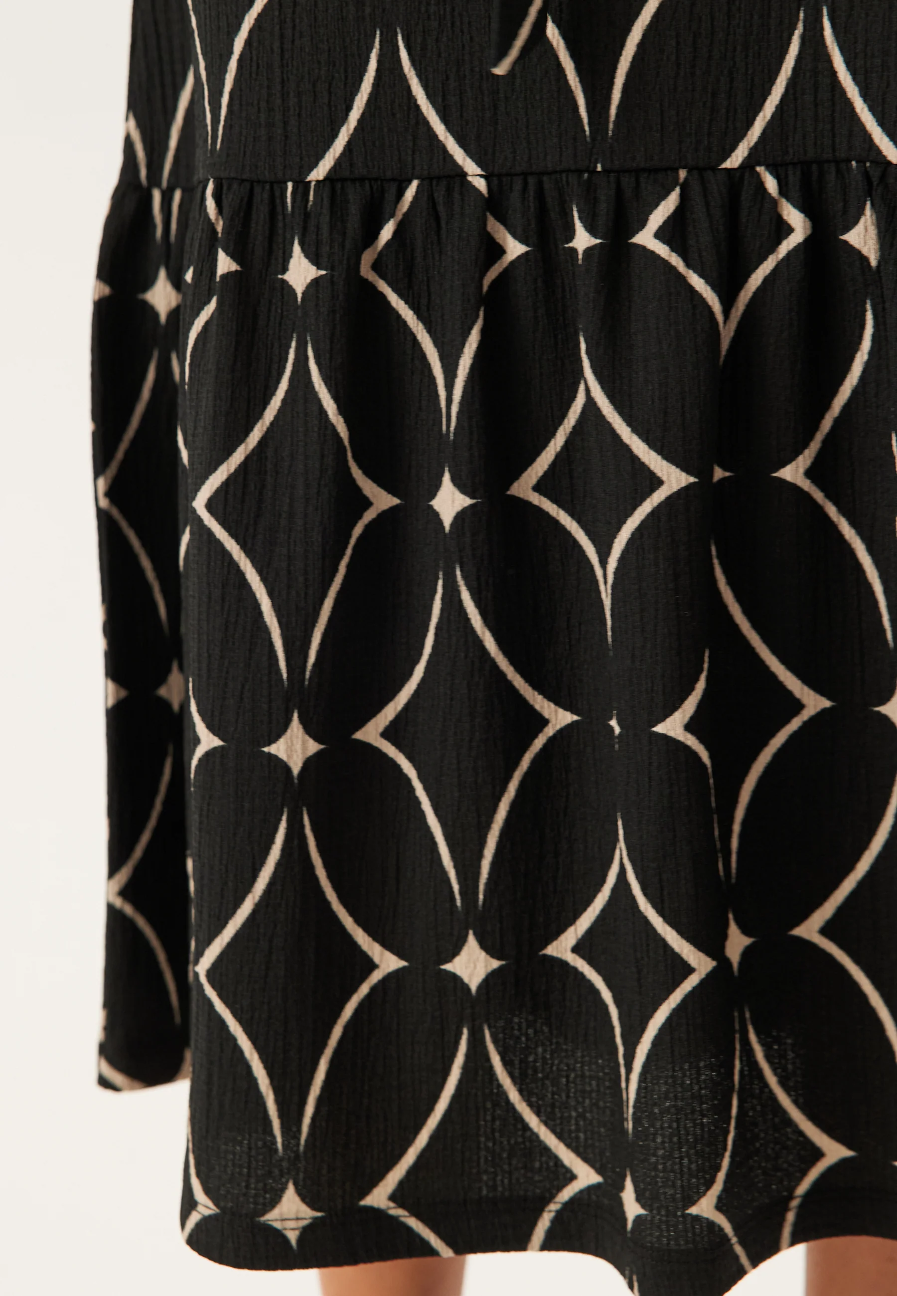 Structure Flounce Midi Dress - Image 4
