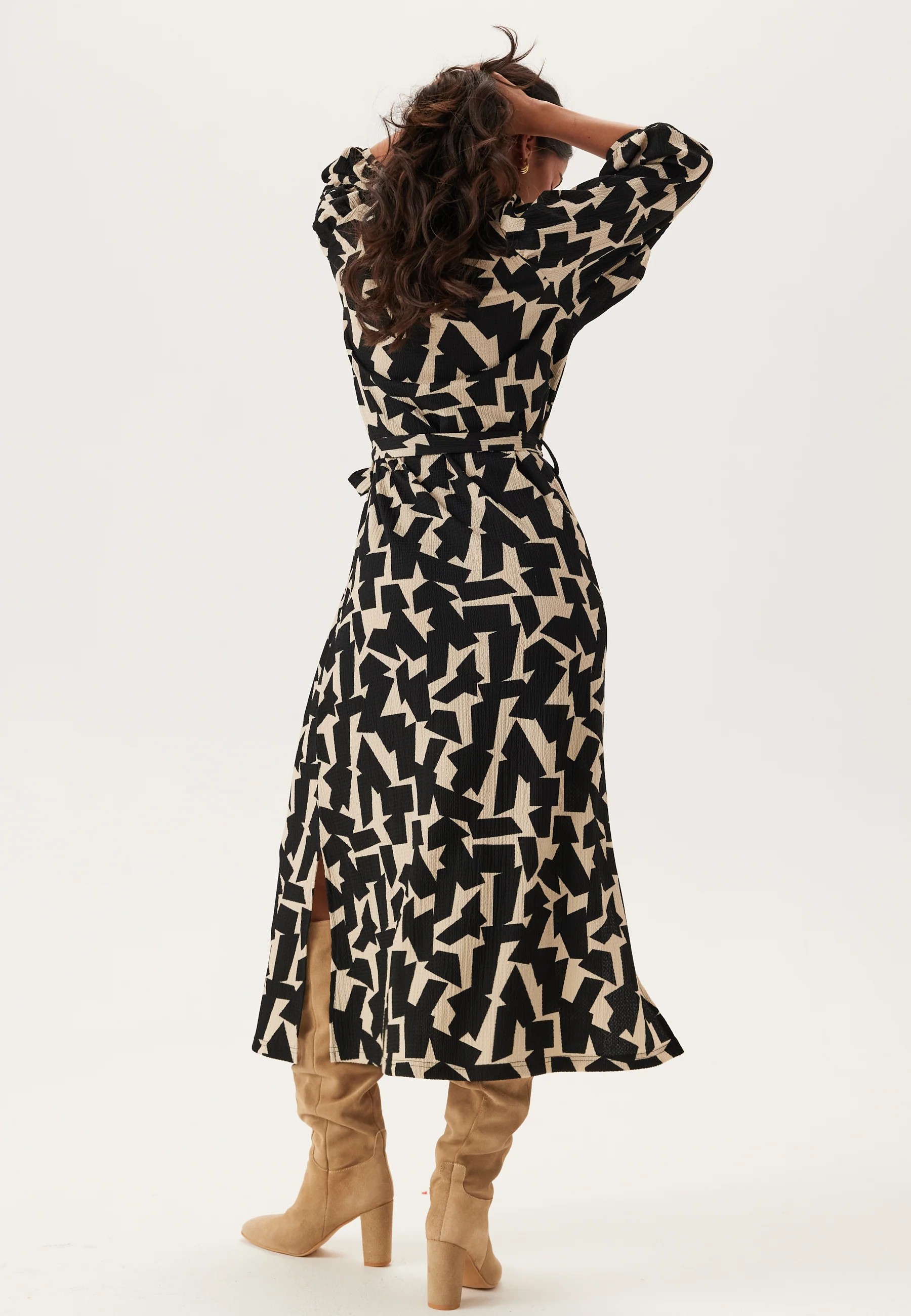 Structured Puff Sleeve Midi Dress - Image 3