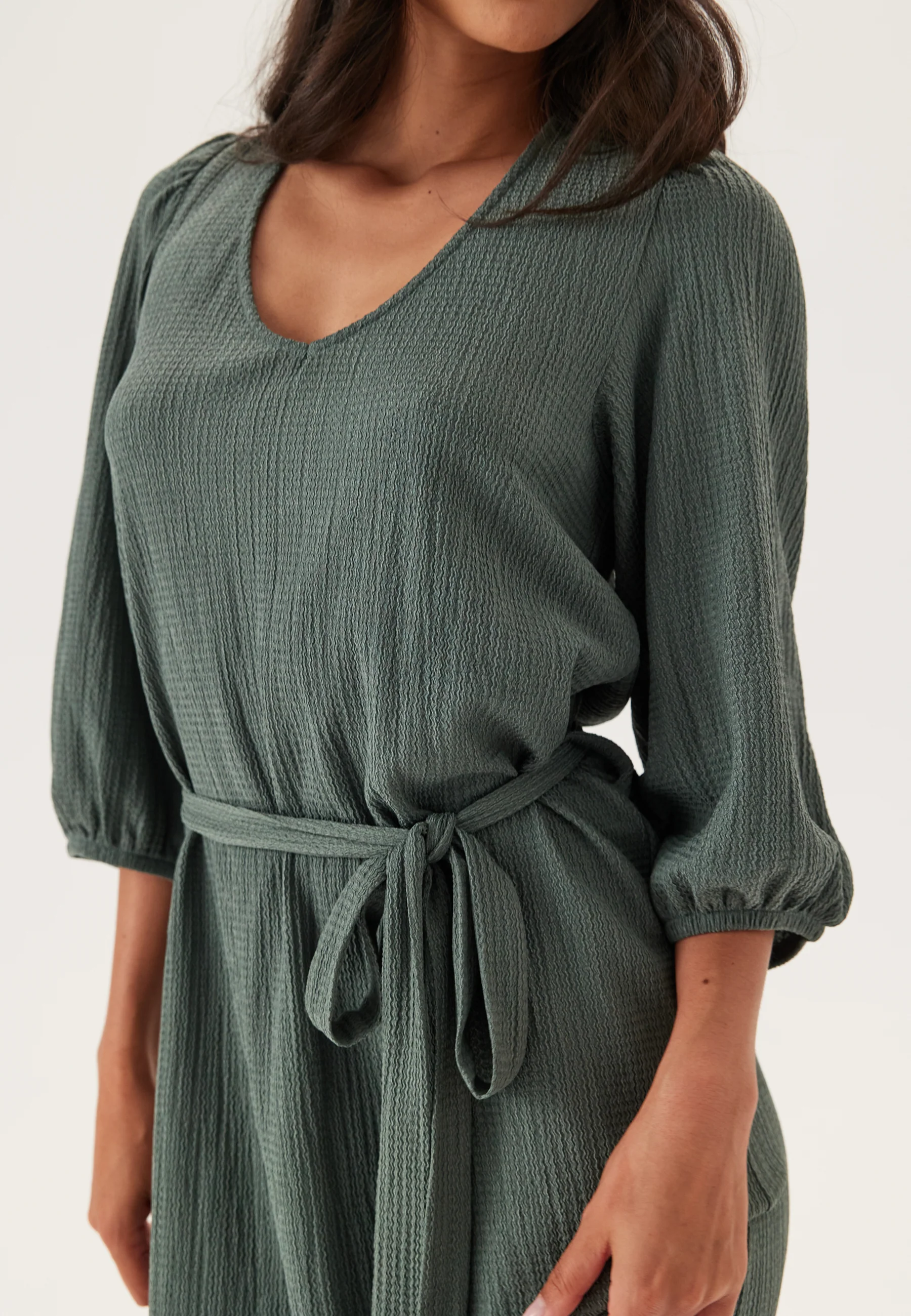 Structured Puff Sleeve Midi Dress - Image 4