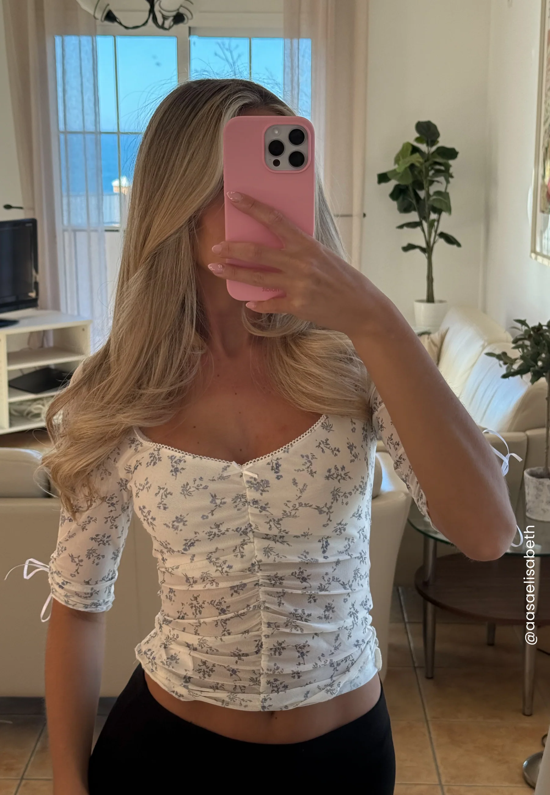 Sweetheart Mesh Top - Image 2