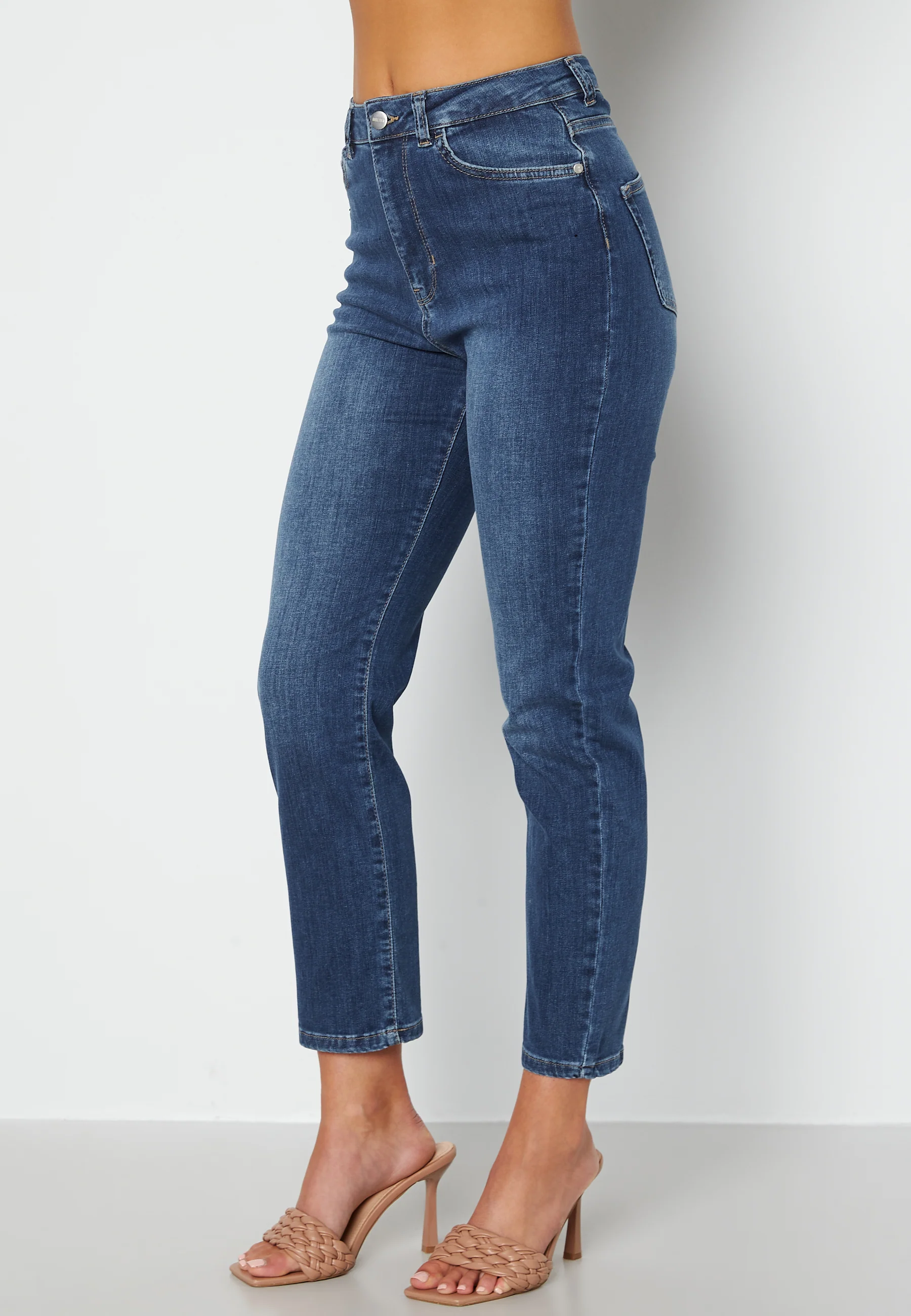Tanja Cropped Jeans - Image 4