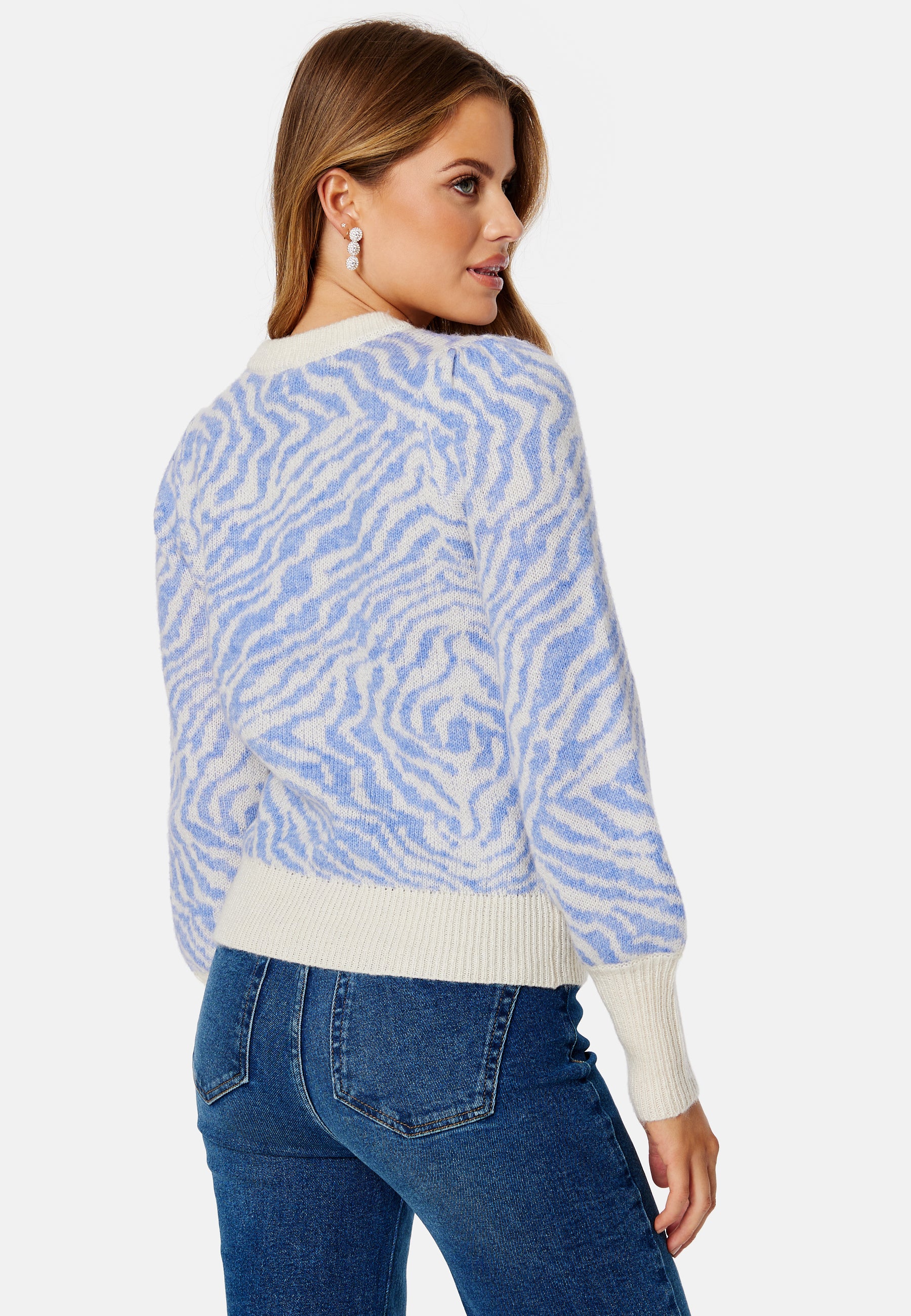 Tari LS O-Neck Jaquard Blouse - Image 3