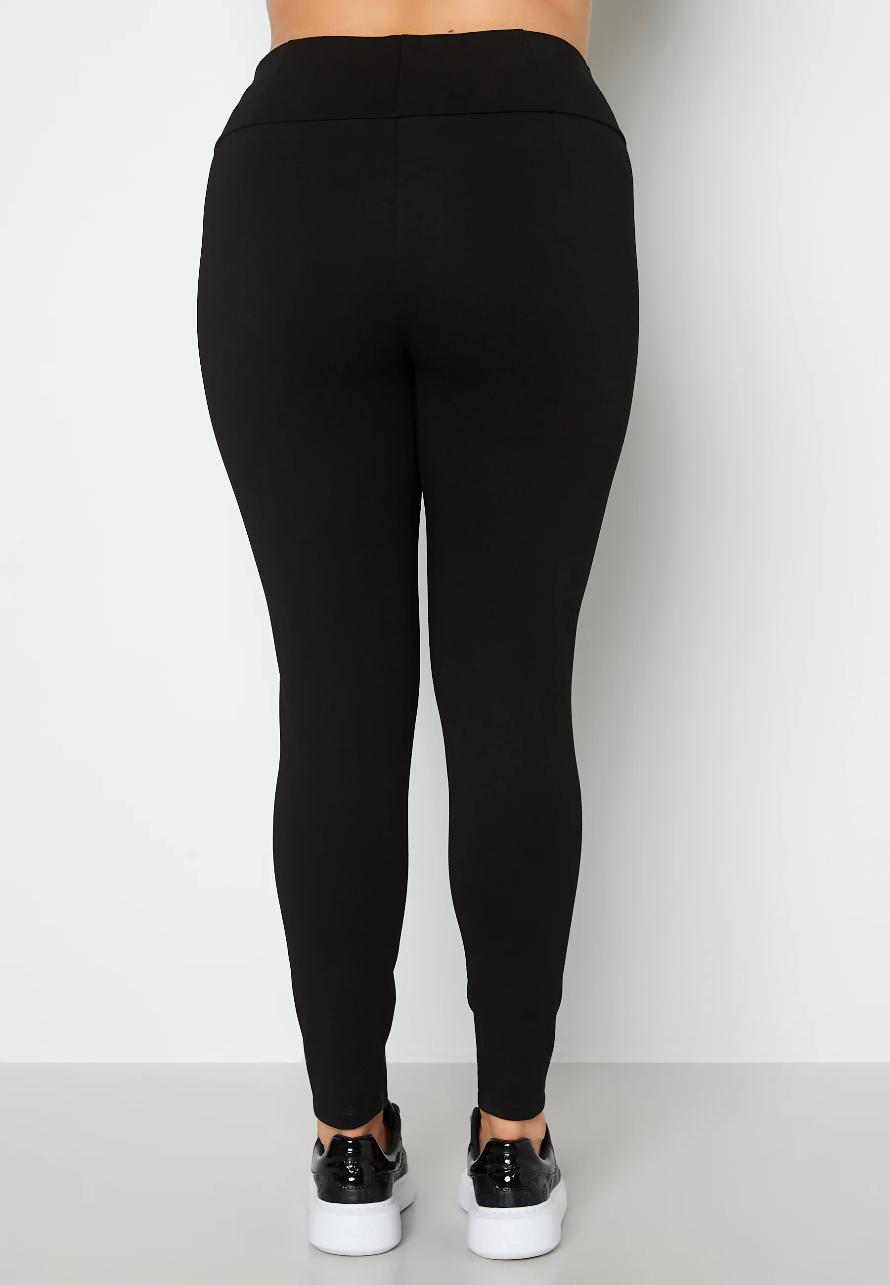 Tay X-High Legging - Image 3