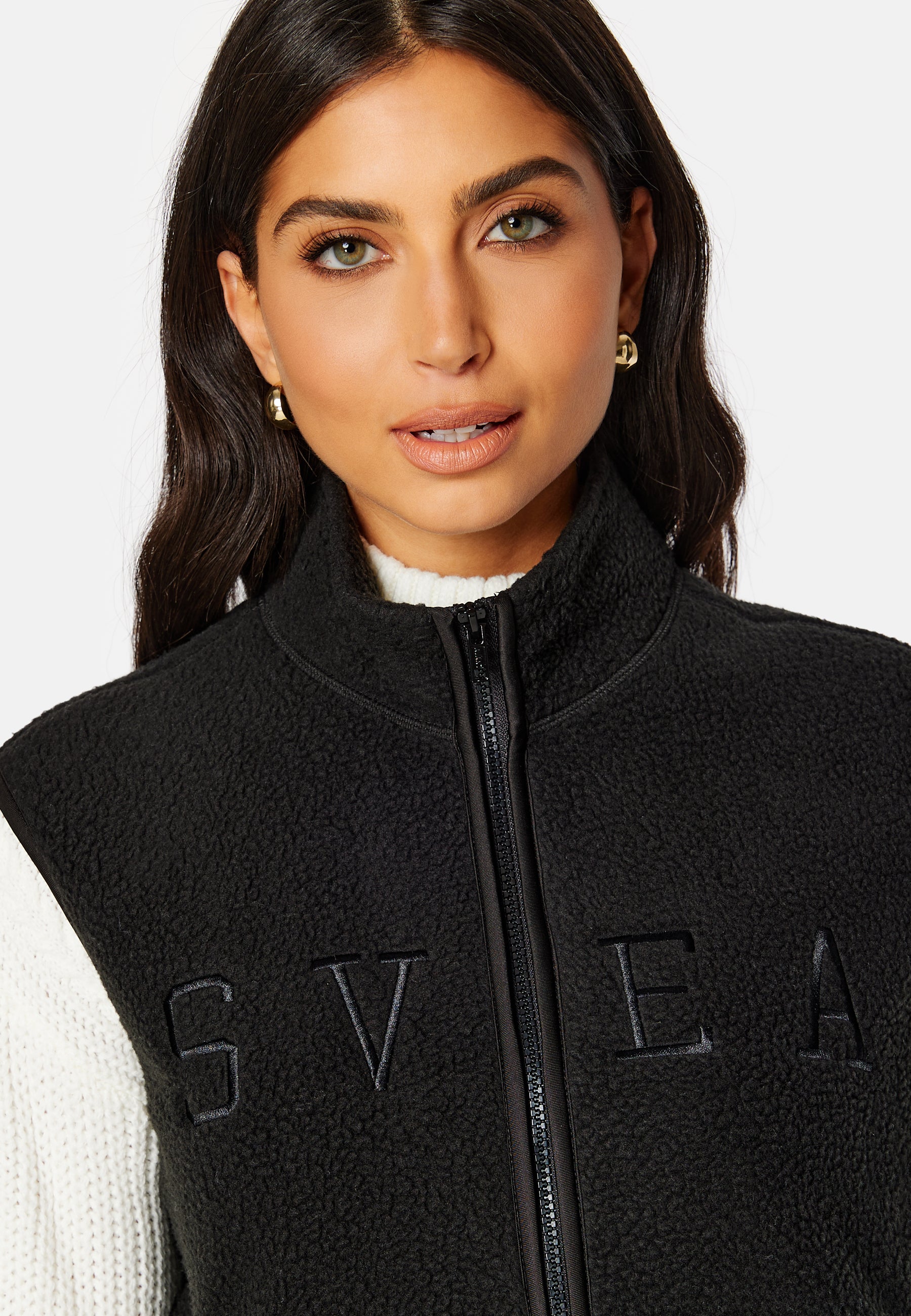 Teddy Pile Vest - Image 5