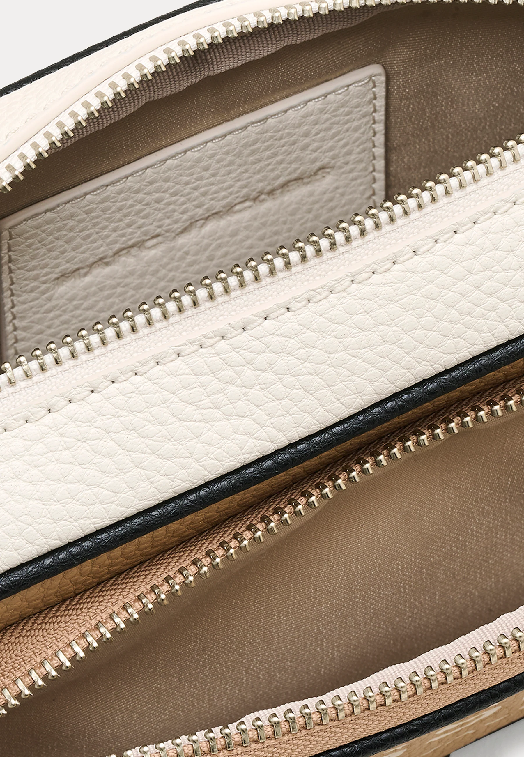 The Crossbody - Image 5